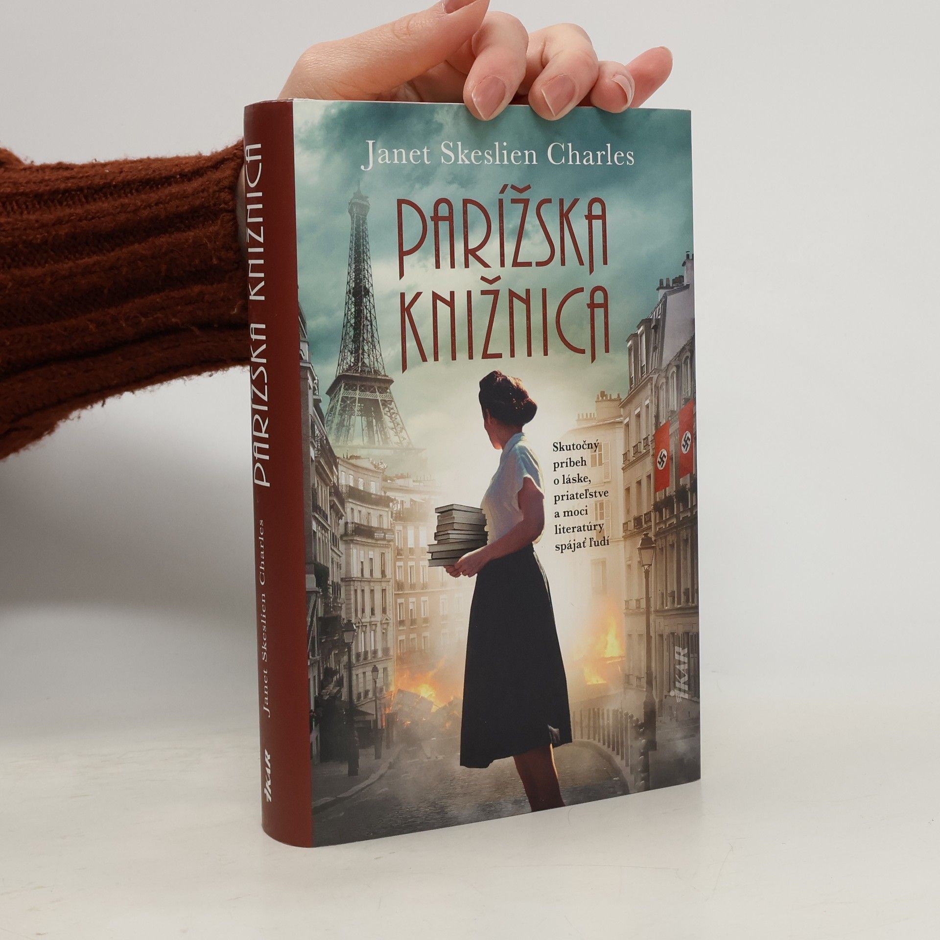 Janet Skeslien Charles Parížska knižnica