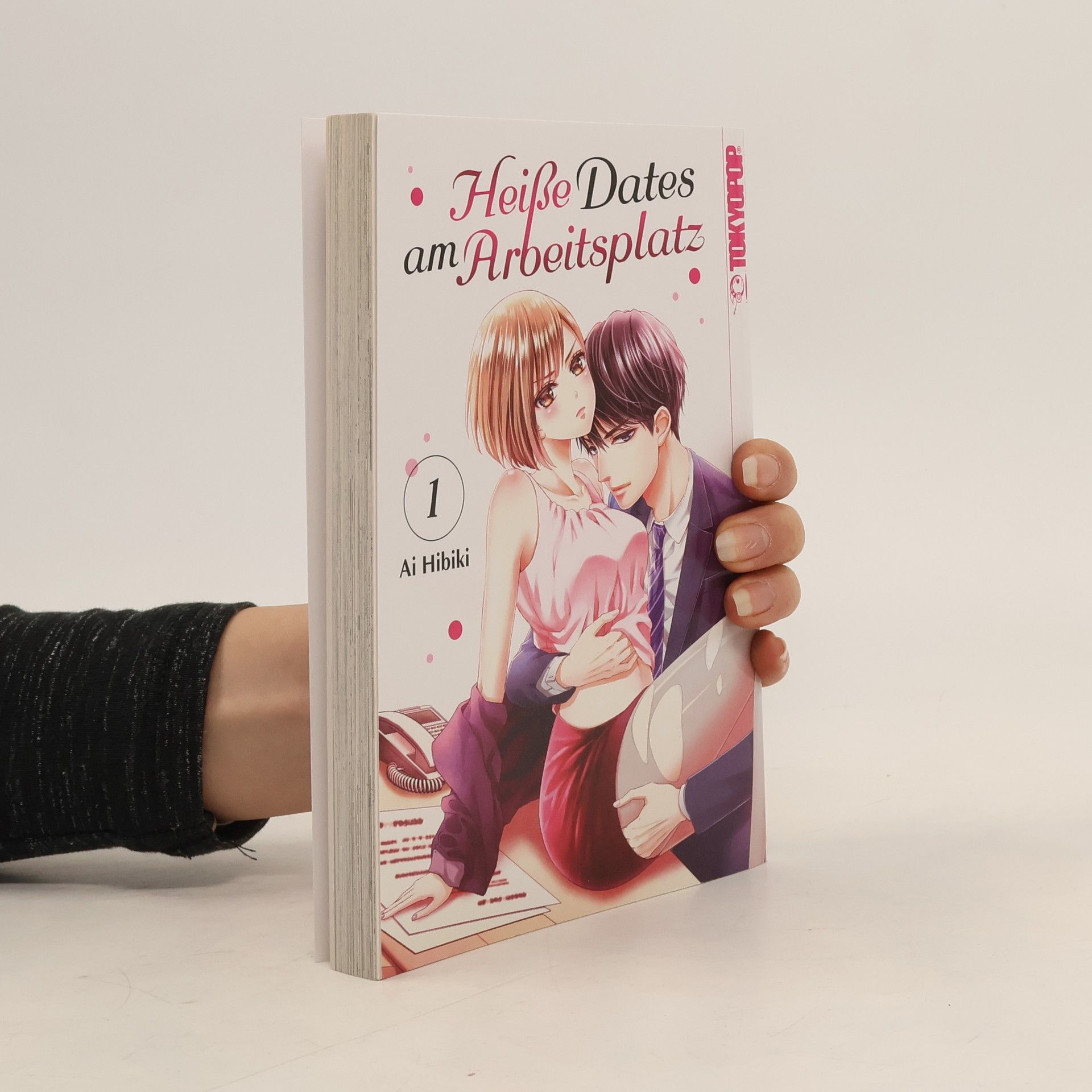 Ai Hibiki Heiße Dates am Arbeitsplatz 01