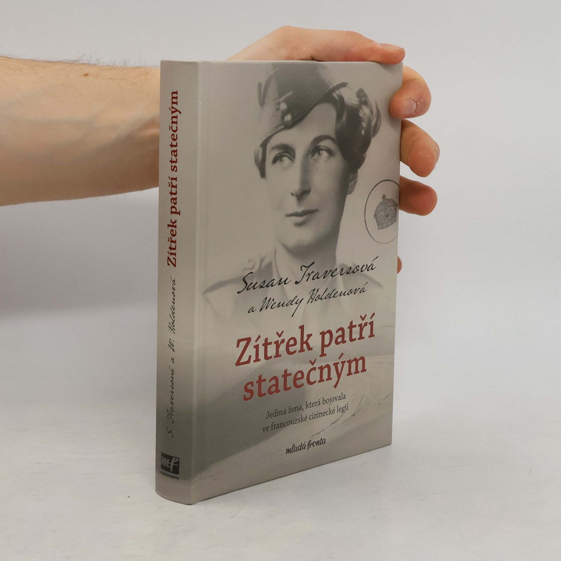 Susan Travers Zítřek patří statečným