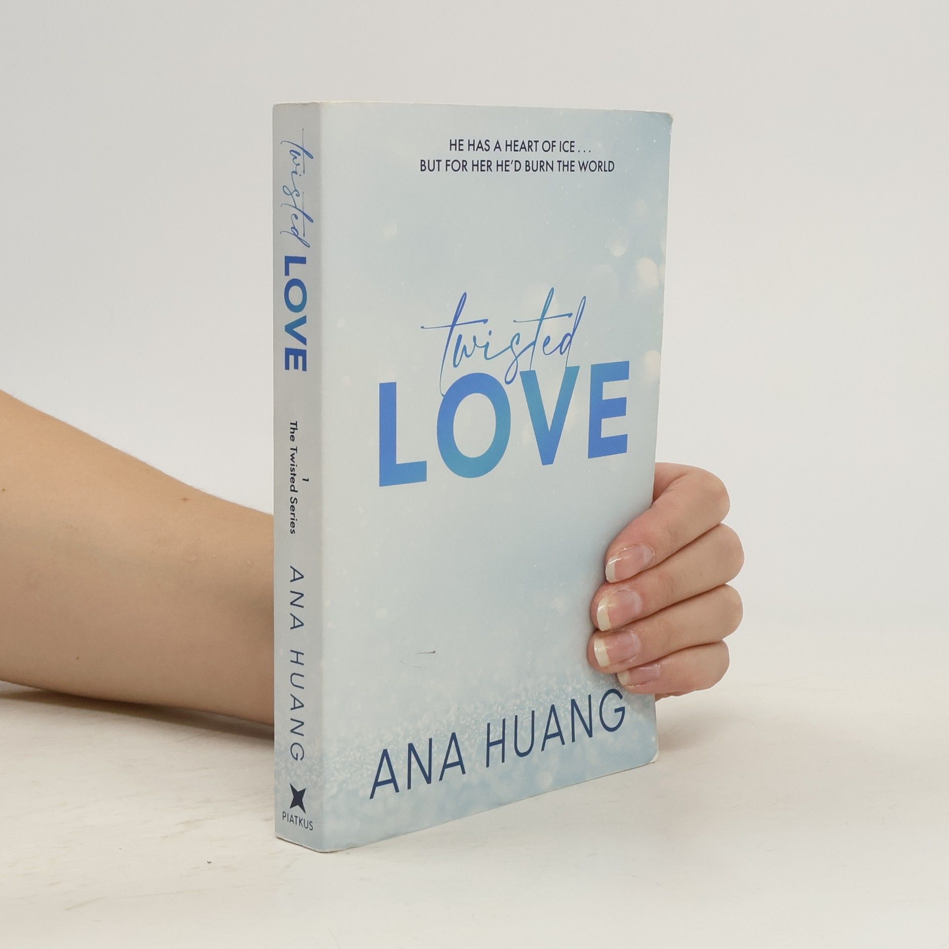 Ana Huang Twisted love. Twisted book one