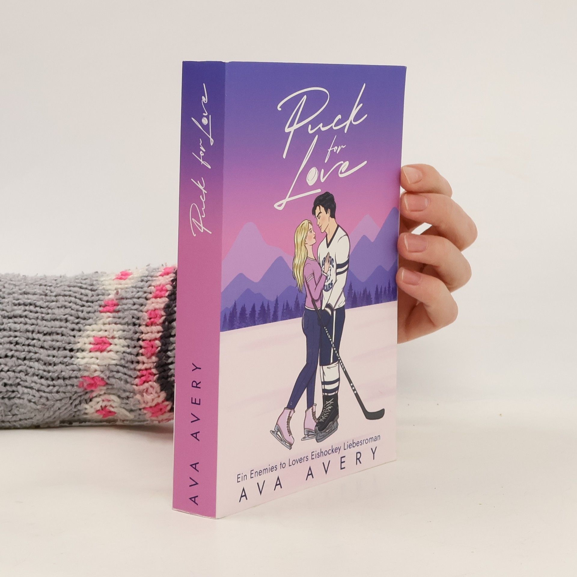 Ava Avery Puck for Love