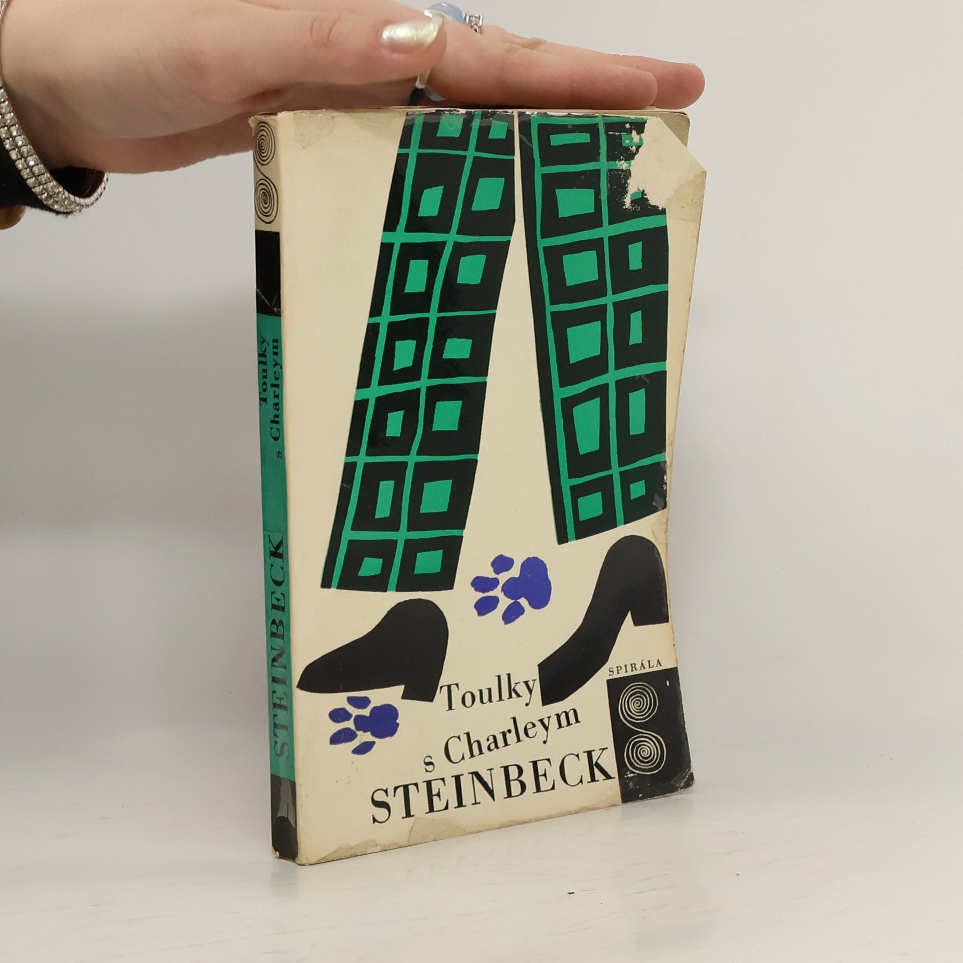 John Steinbeck Toulky s Charleym za poznáním Ameriky