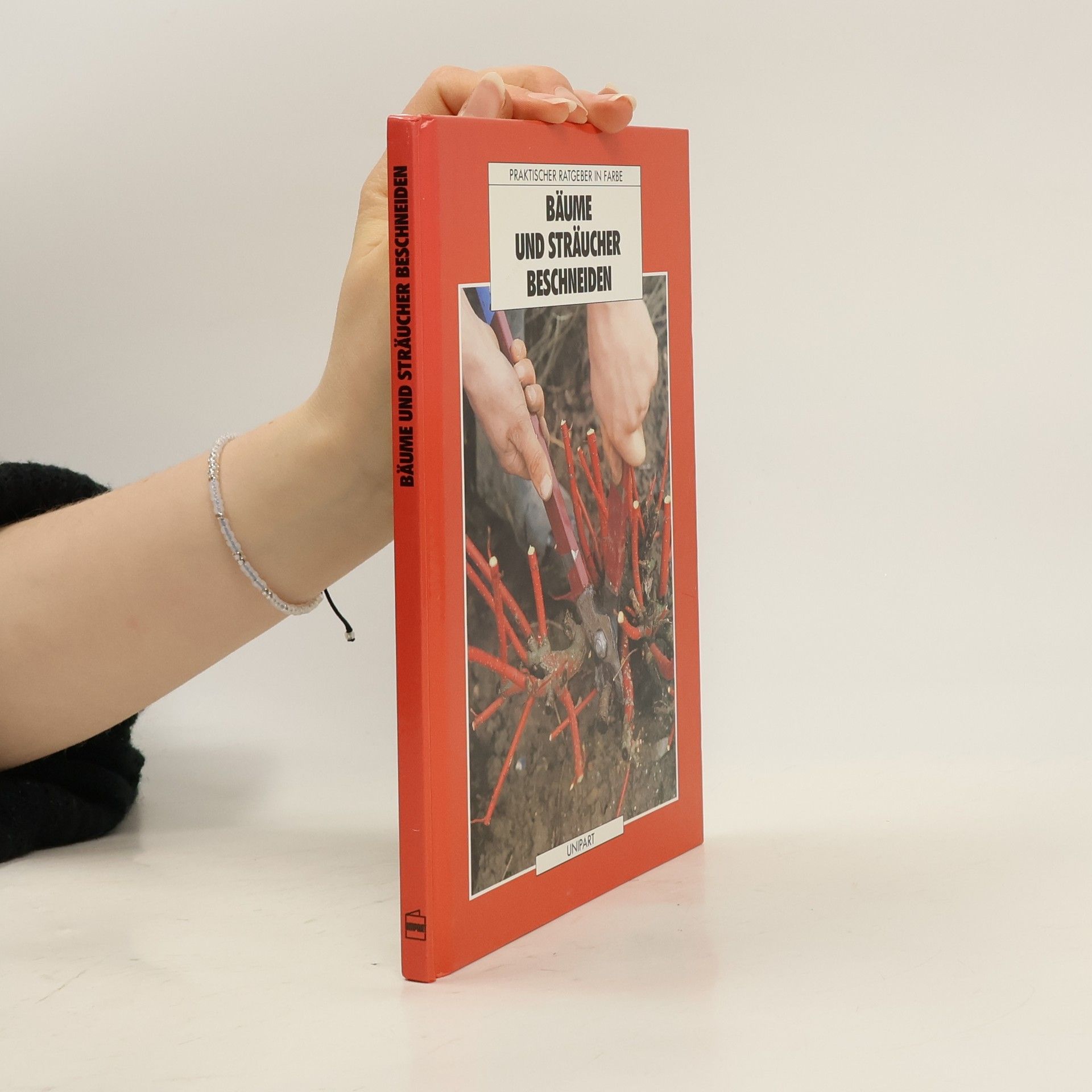 Bäume und Sträucher beschneiden