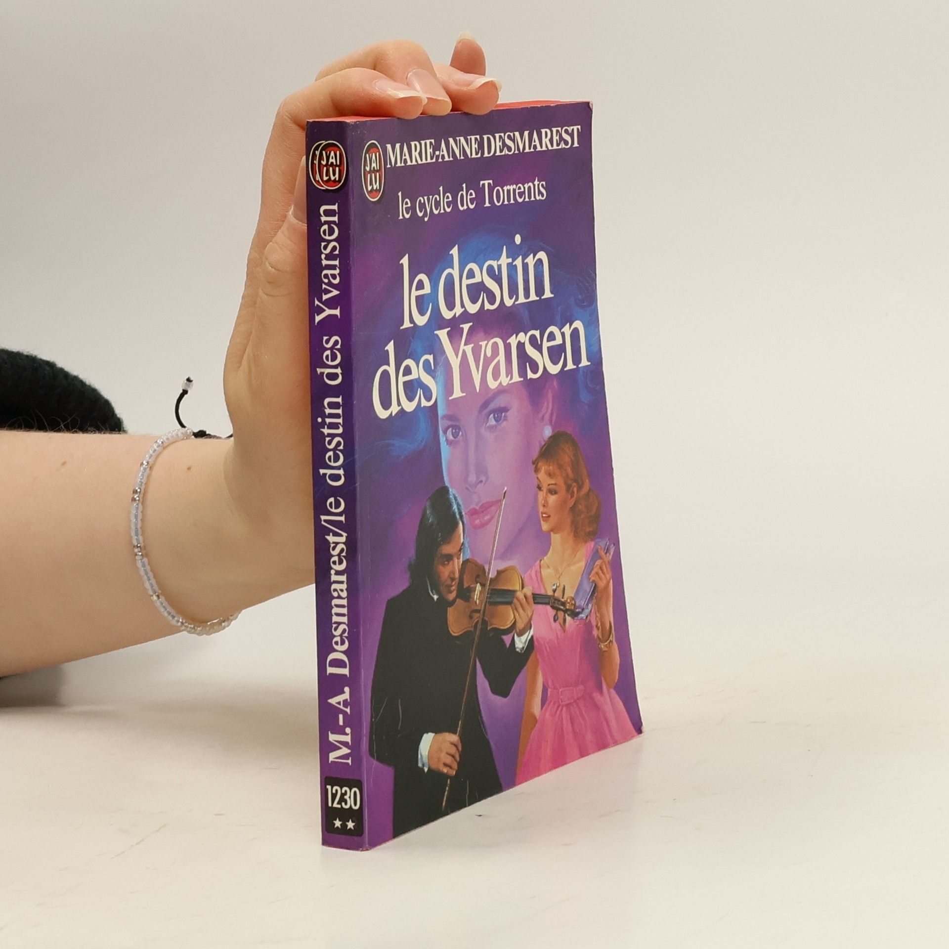 Collectif d'auteurs Le destin des Yvarsen