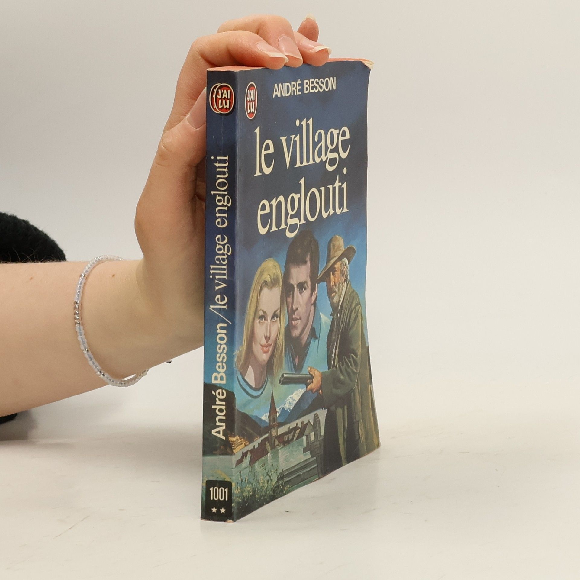 J'AI LU - 1001: Le village englouti