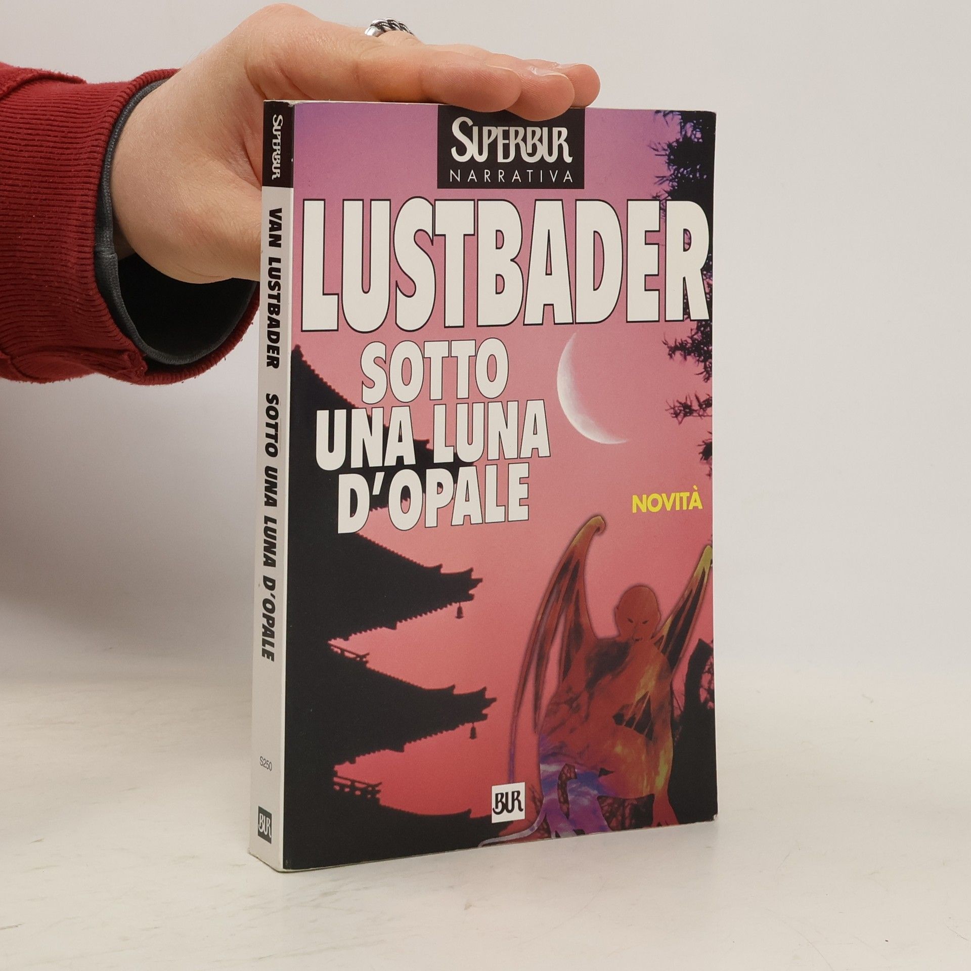Eric Lustbader Sotto una luna d'opale