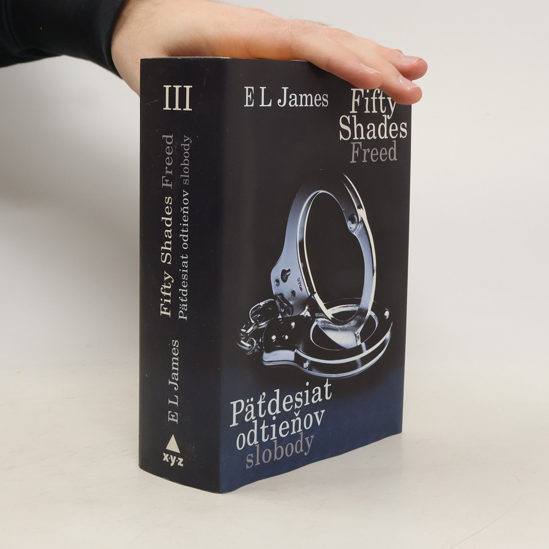 E L James Päťdesiat odtieňov slobody