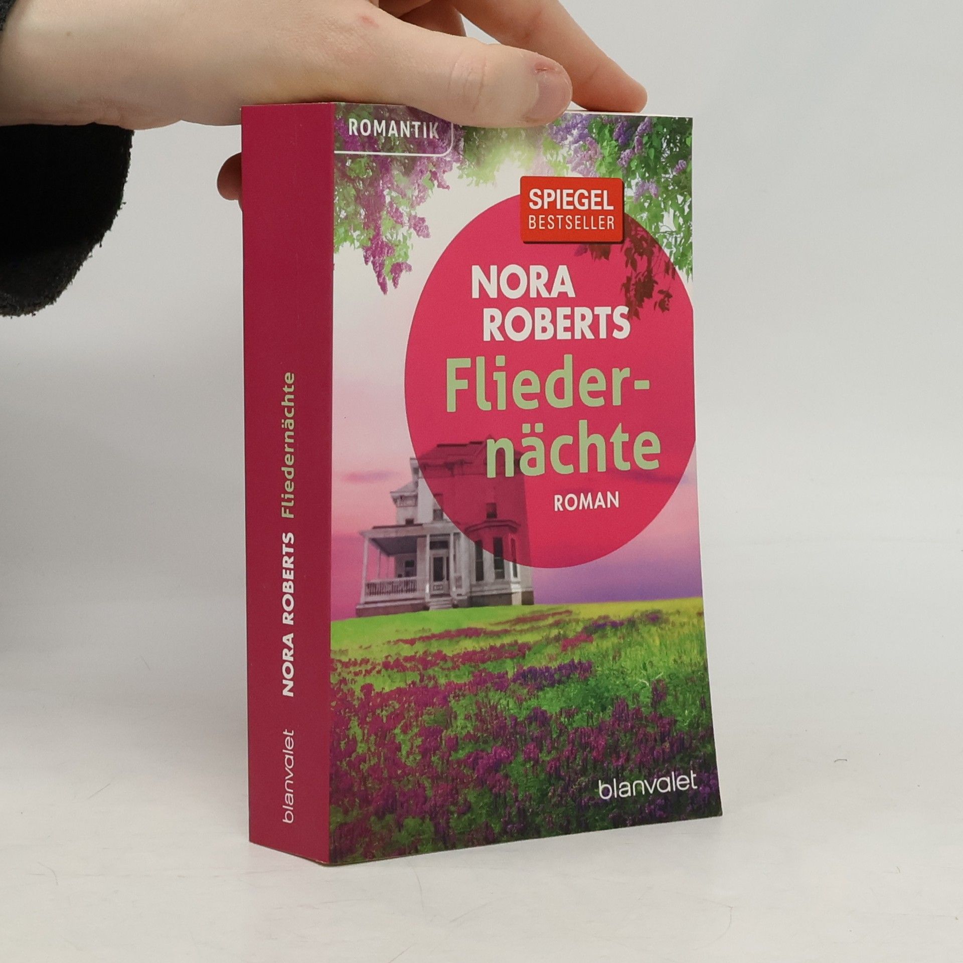 Nora Roberts Flieder-nächte