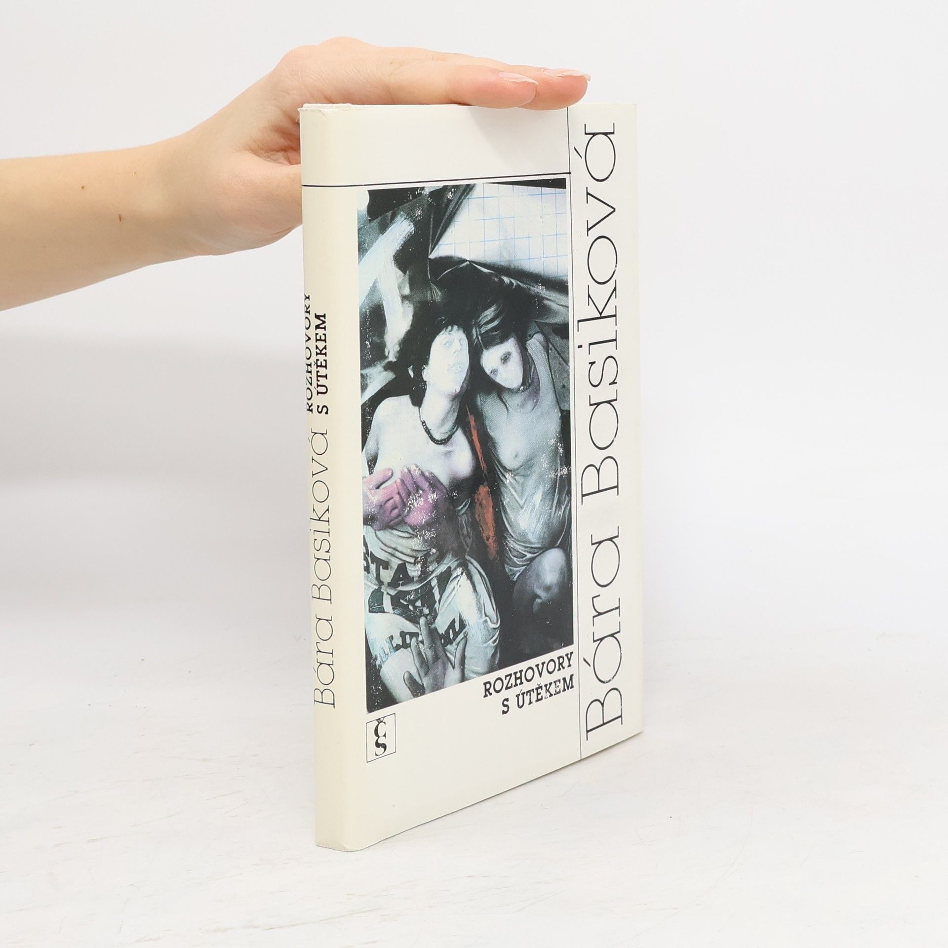 Bára Basiková Rozhovory s útěkem