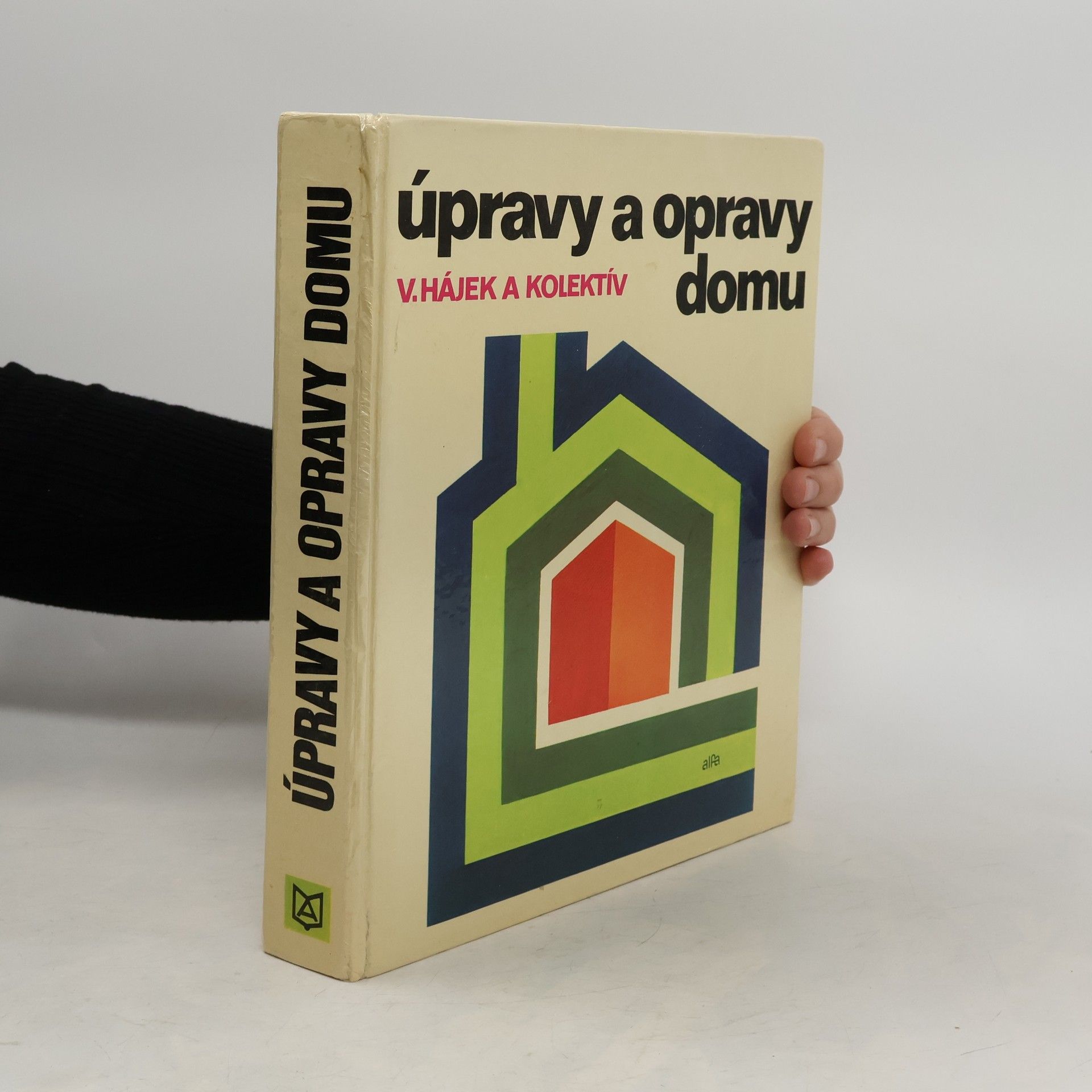 Václav Hájek Úpravy a opravy domu