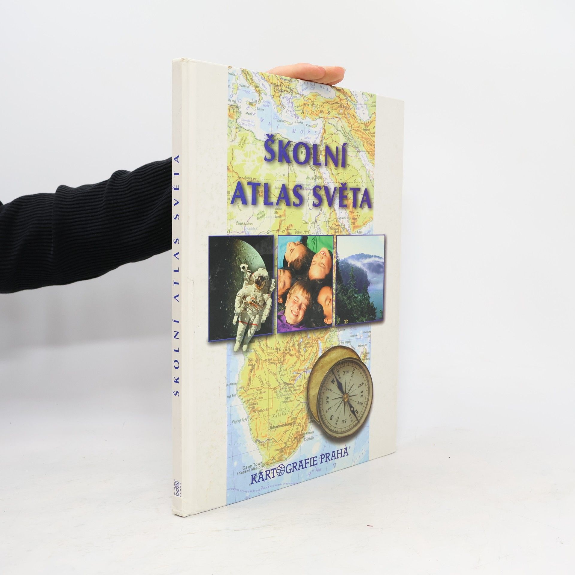 Kolektiv autorů Školní atlas světa