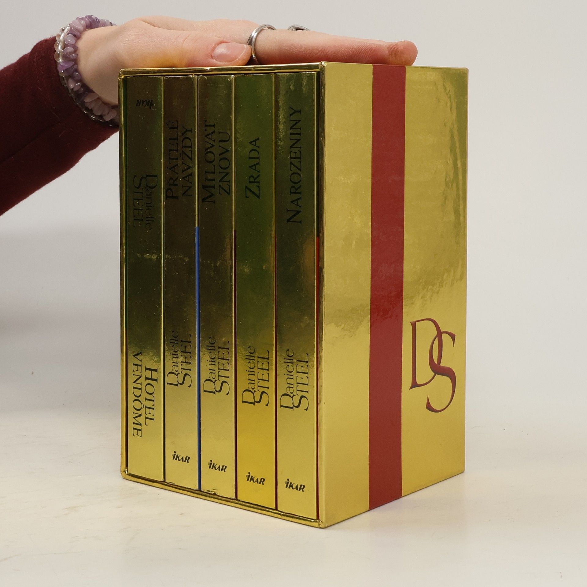 Vánoční komplet Danielle Steel