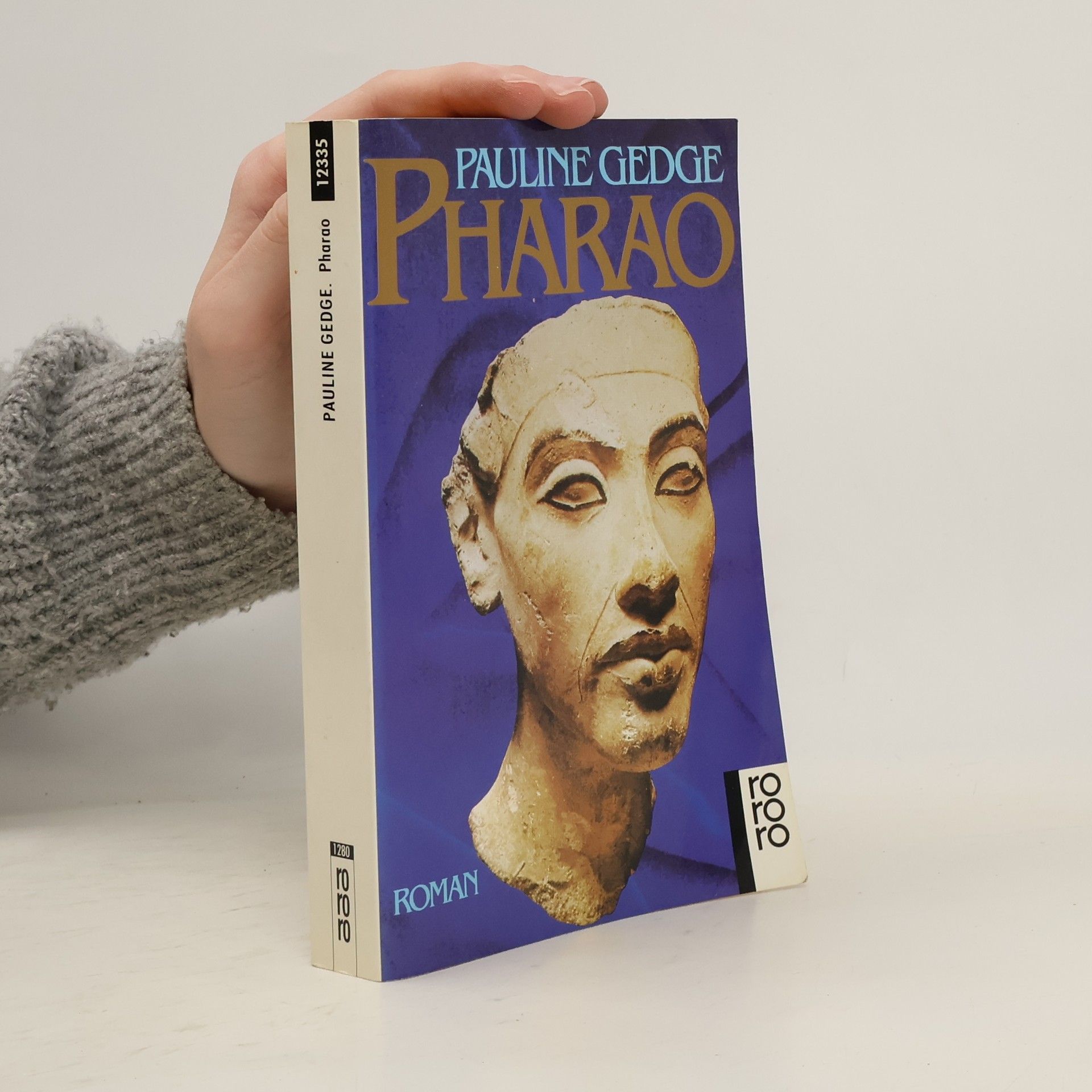 Pauline Gedge Pharao