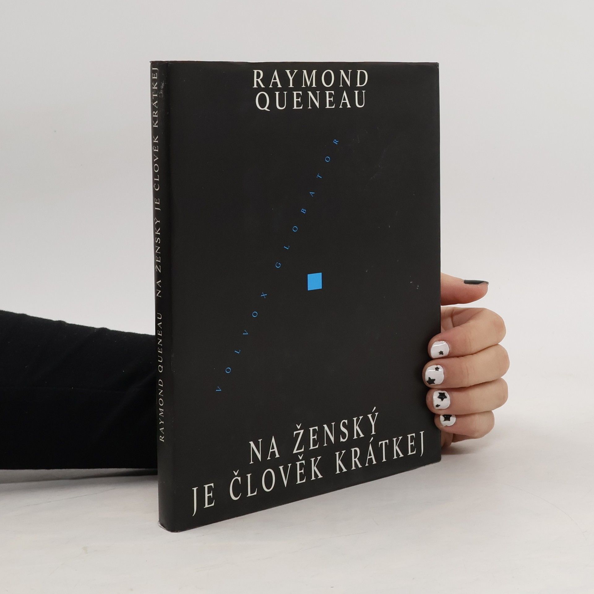 Raymond Queneau Na ženský je člověk krátkej