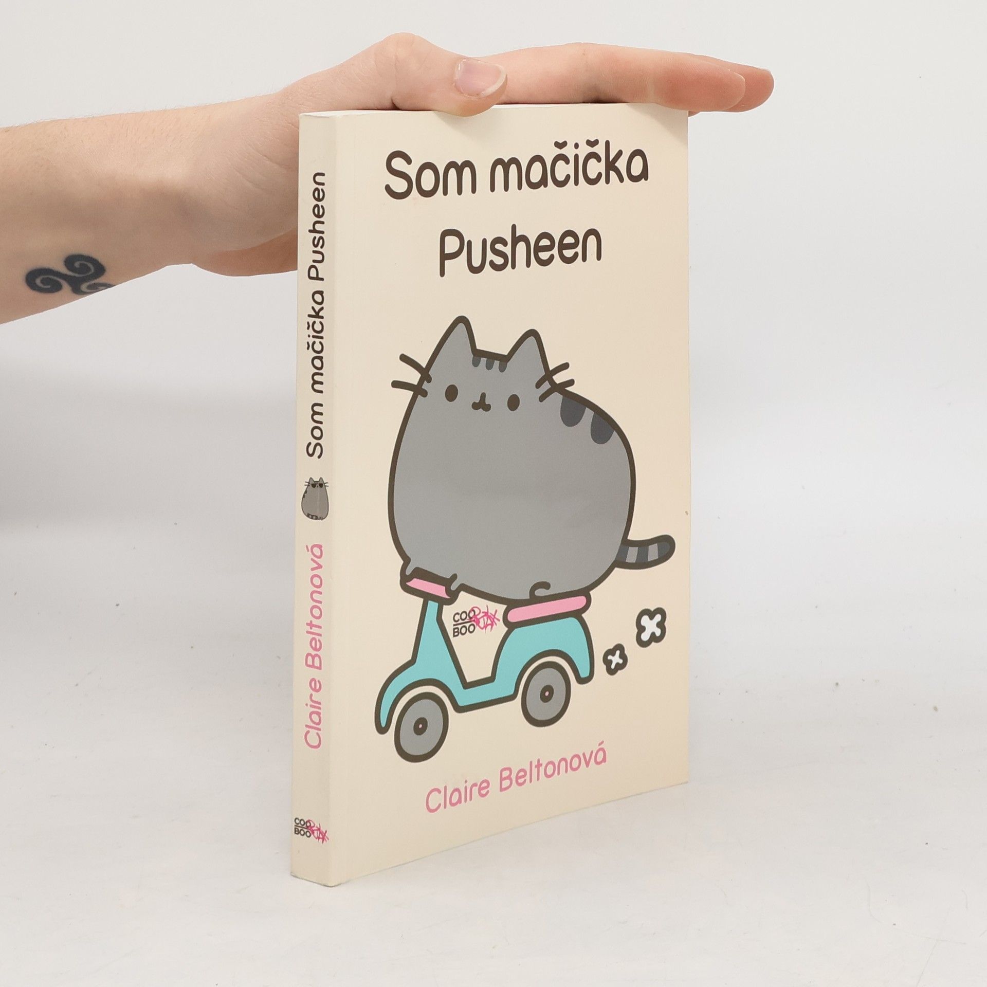 Claire Belton Som mačička Pusheen