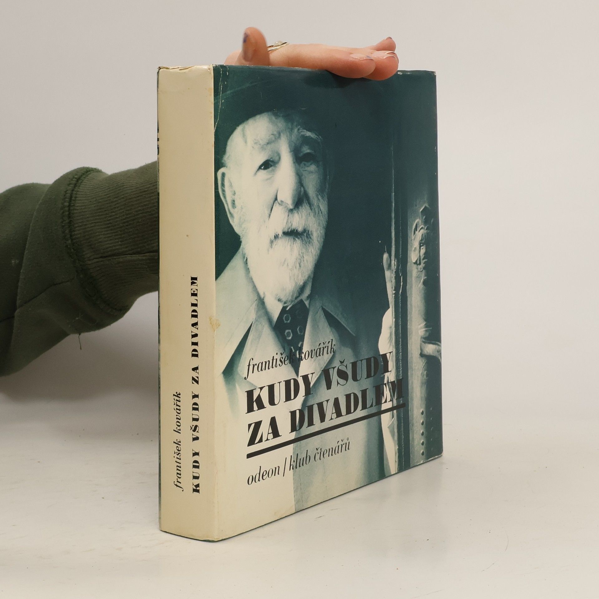 František Kovařík Kudy všudy za divadlem