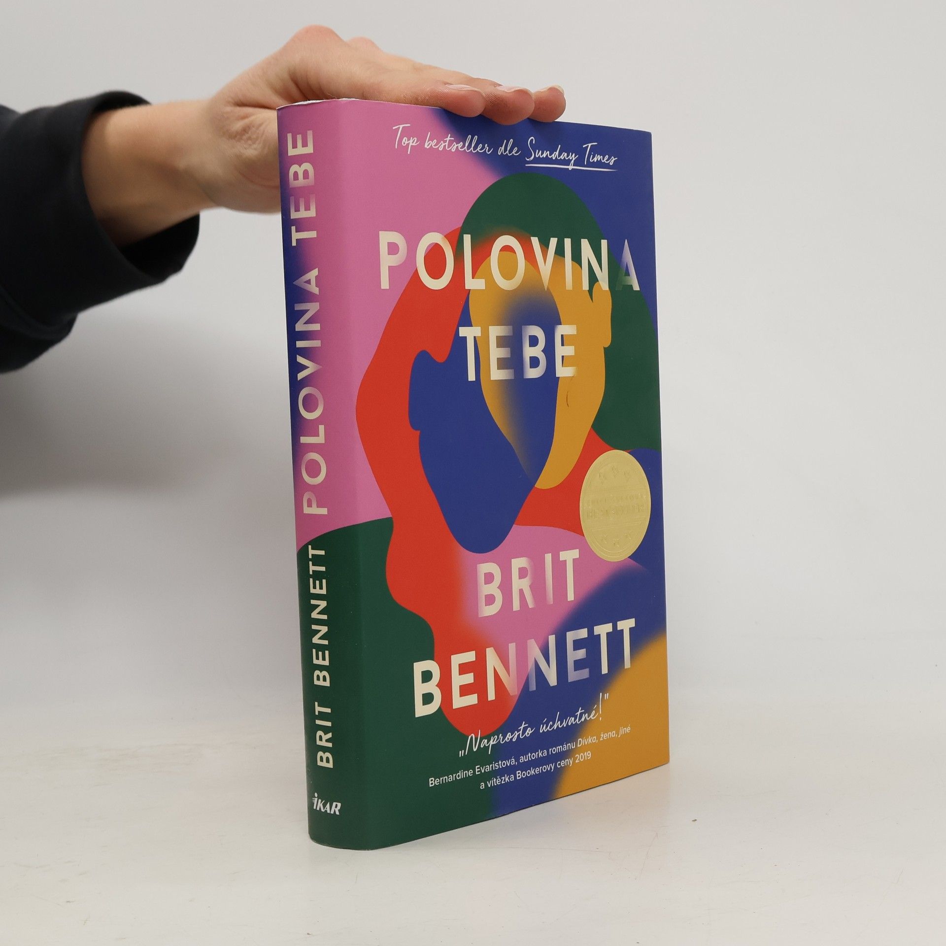 Brit Bennett Polovina tebe