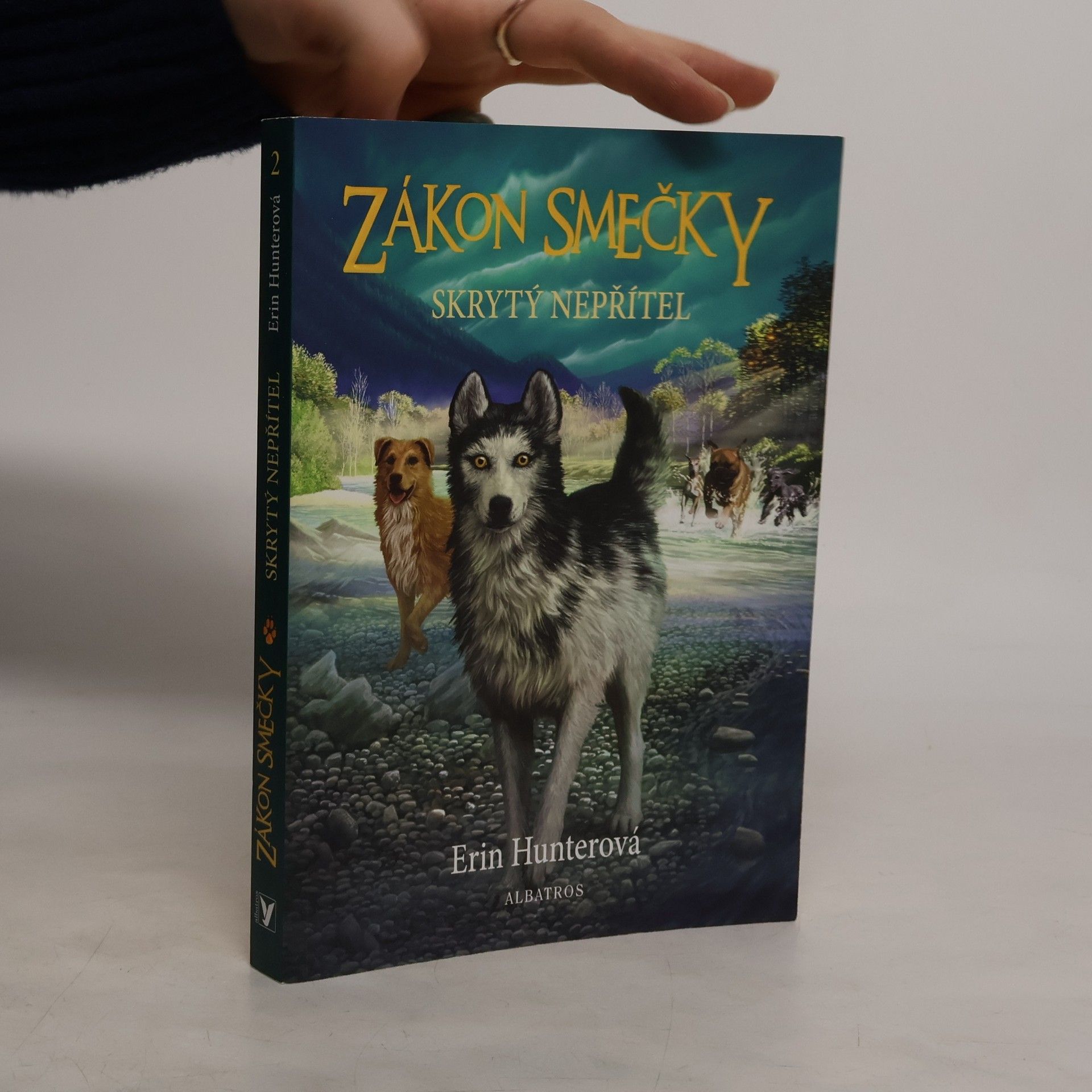 Erin Hunter Zákon smečky: Skrytý nepřítel