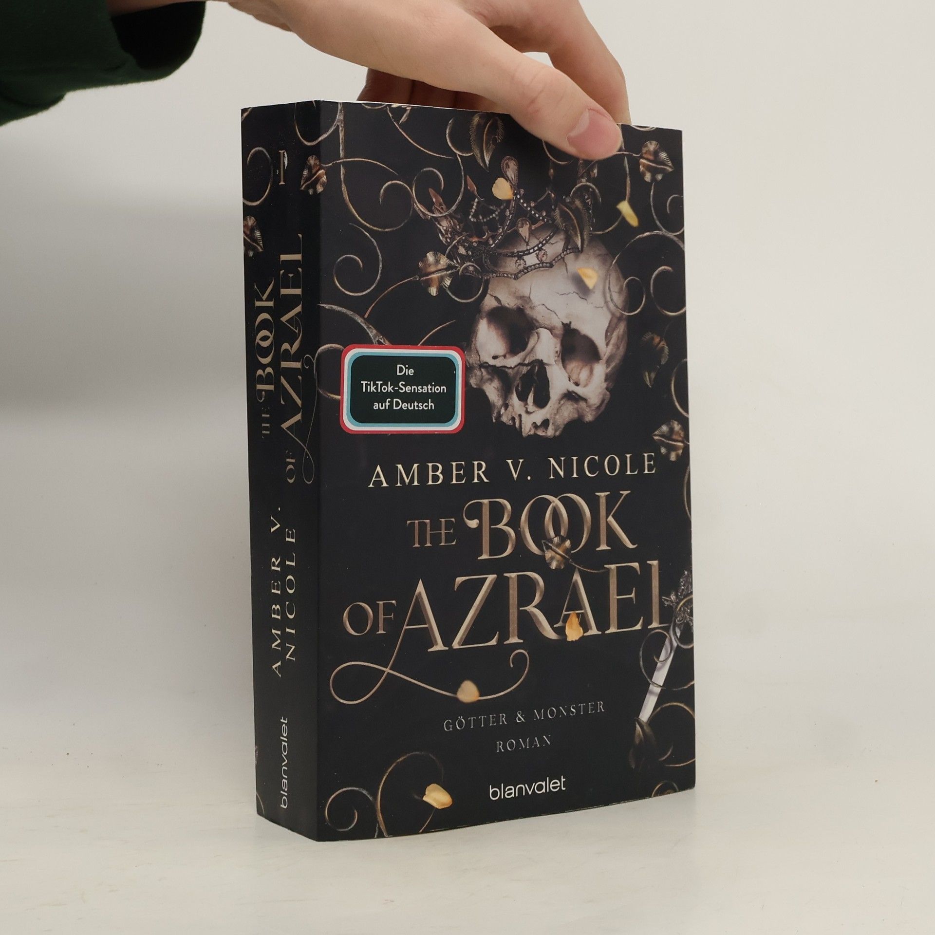 Amber V. Nicole The Book of Azrael