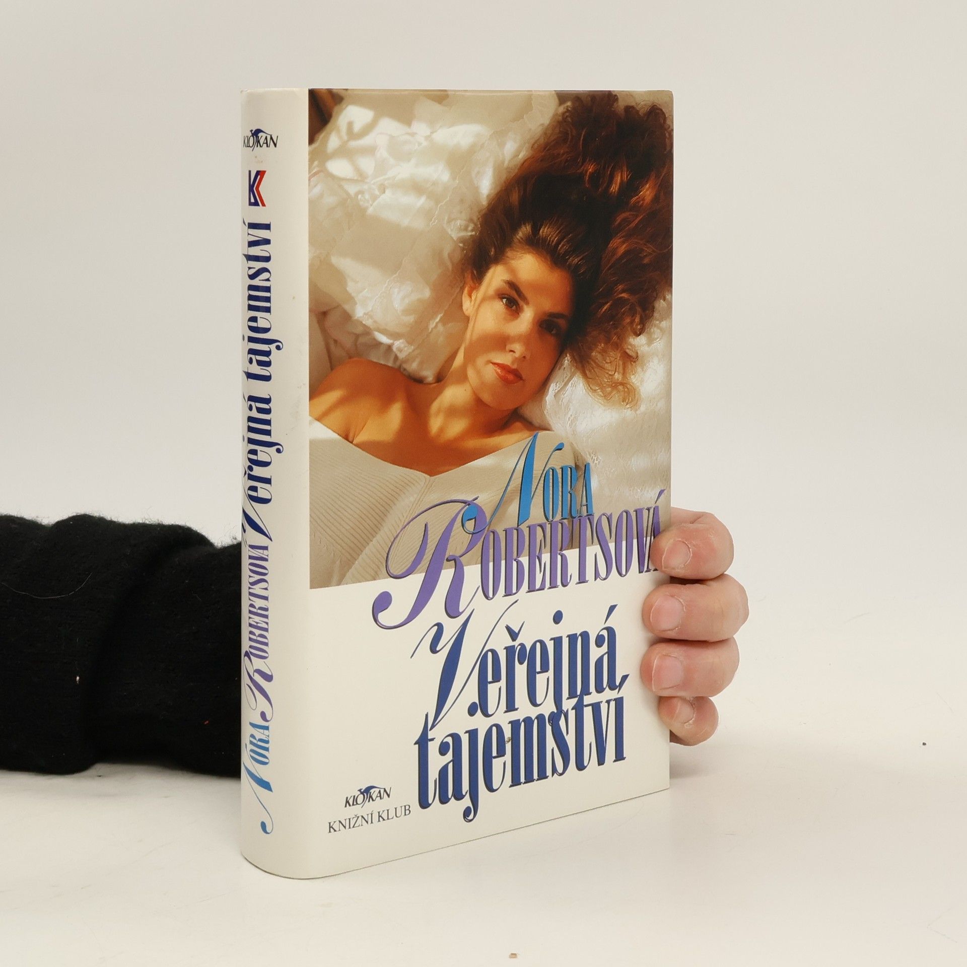 Nora Roberts Veřejná tajemství