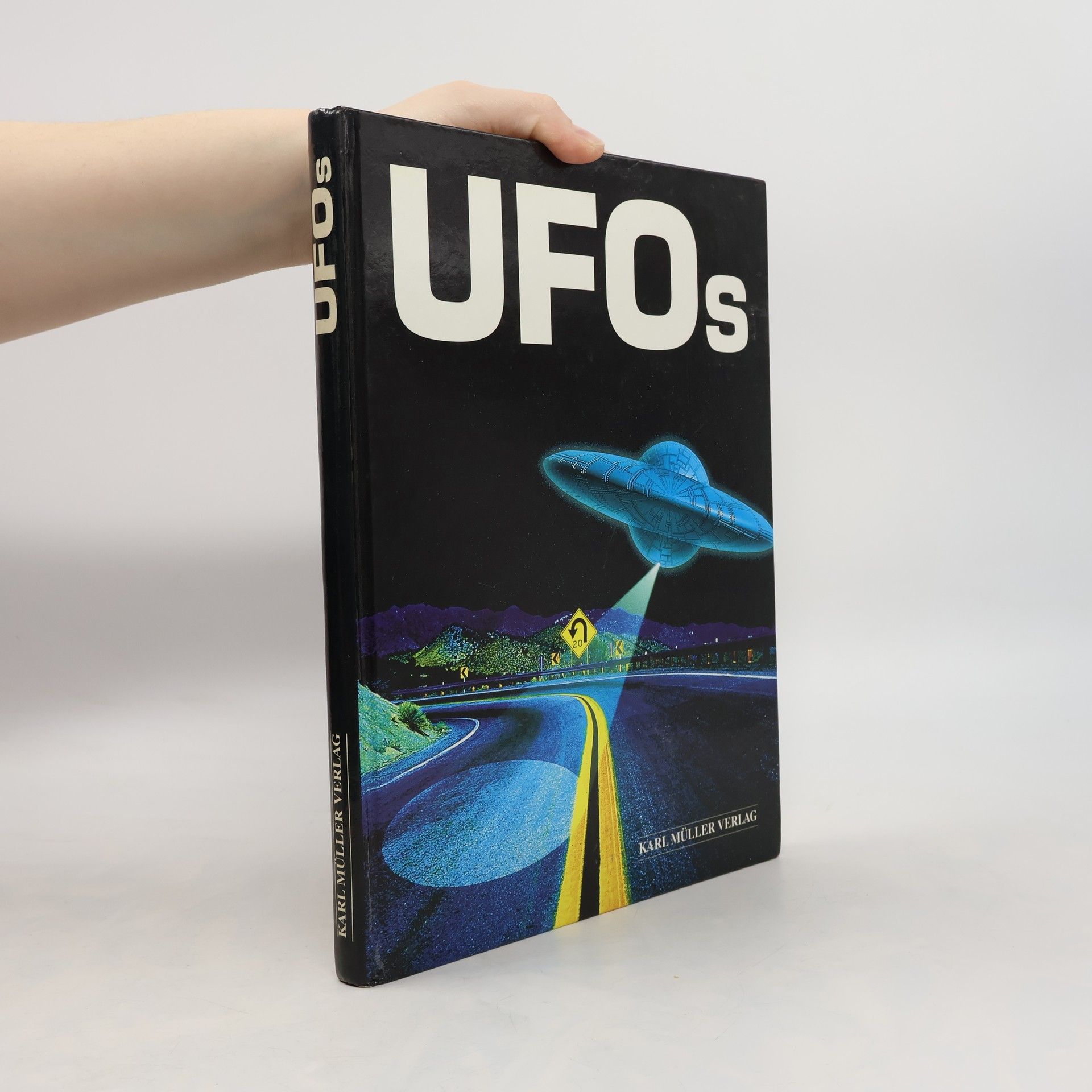 Kolektív autorov UFOs