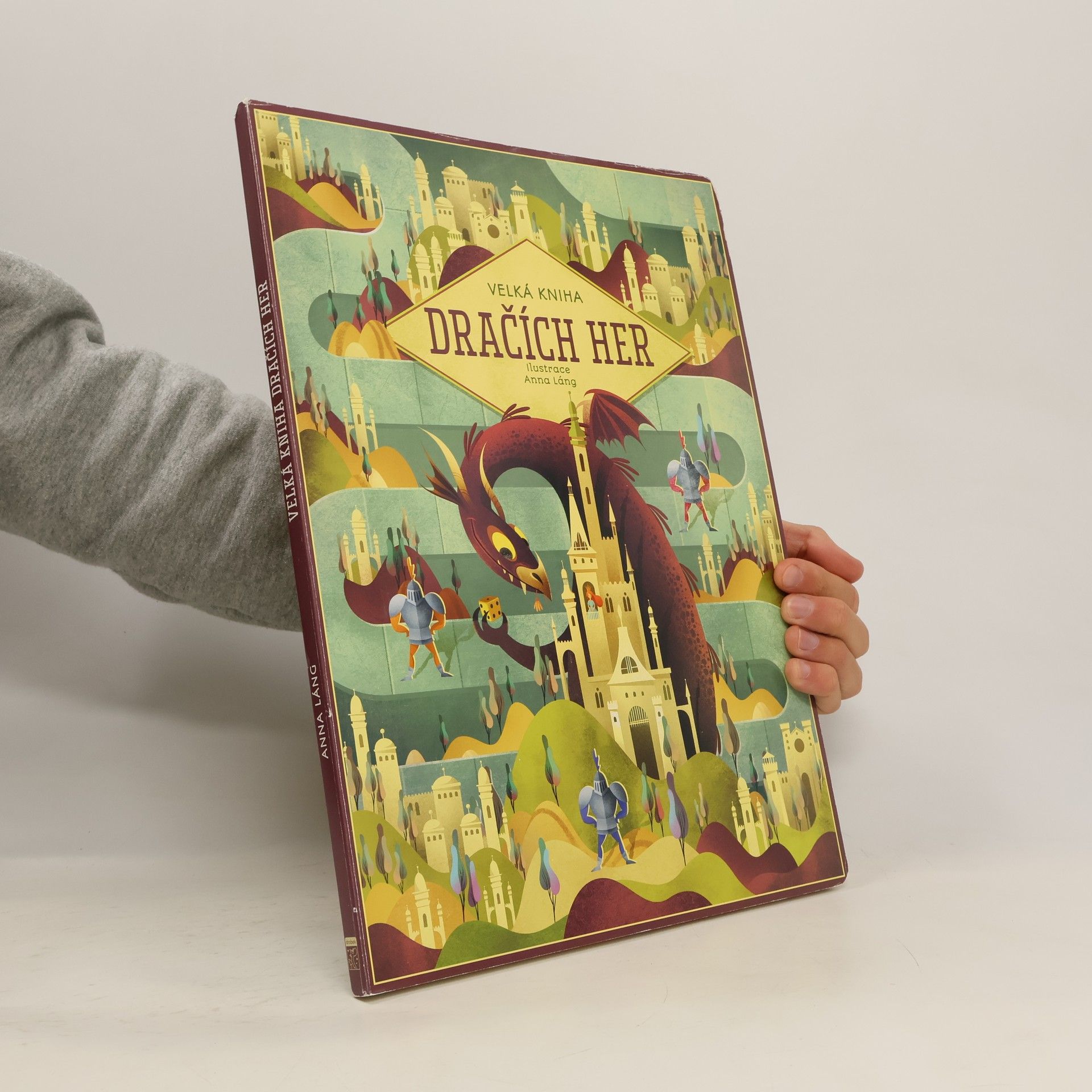 Anna Láng Velká kniha dračích her