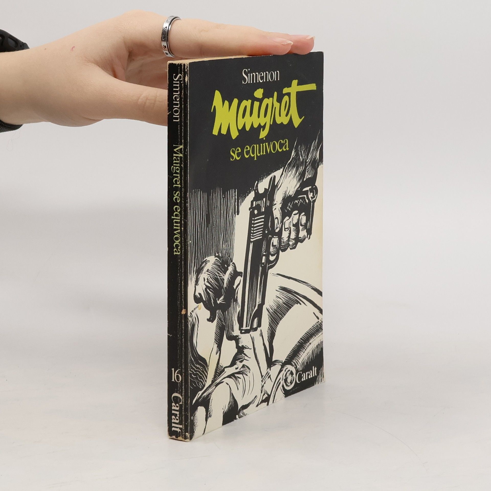 Georges Simenon Maigret se equivoca