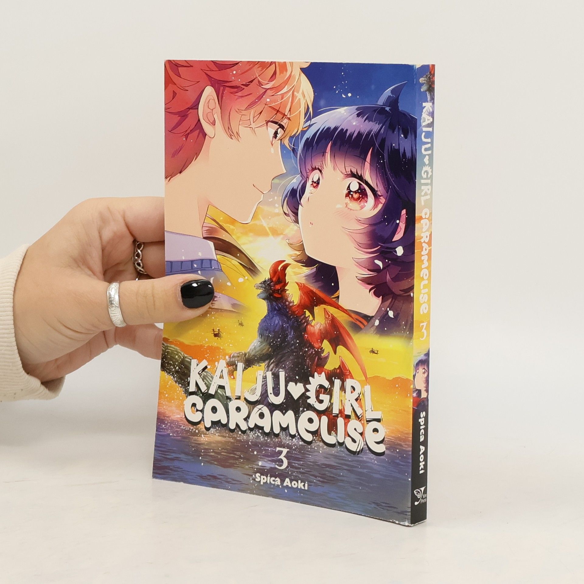 Kaiju Girl Caramelise, Vol. 3