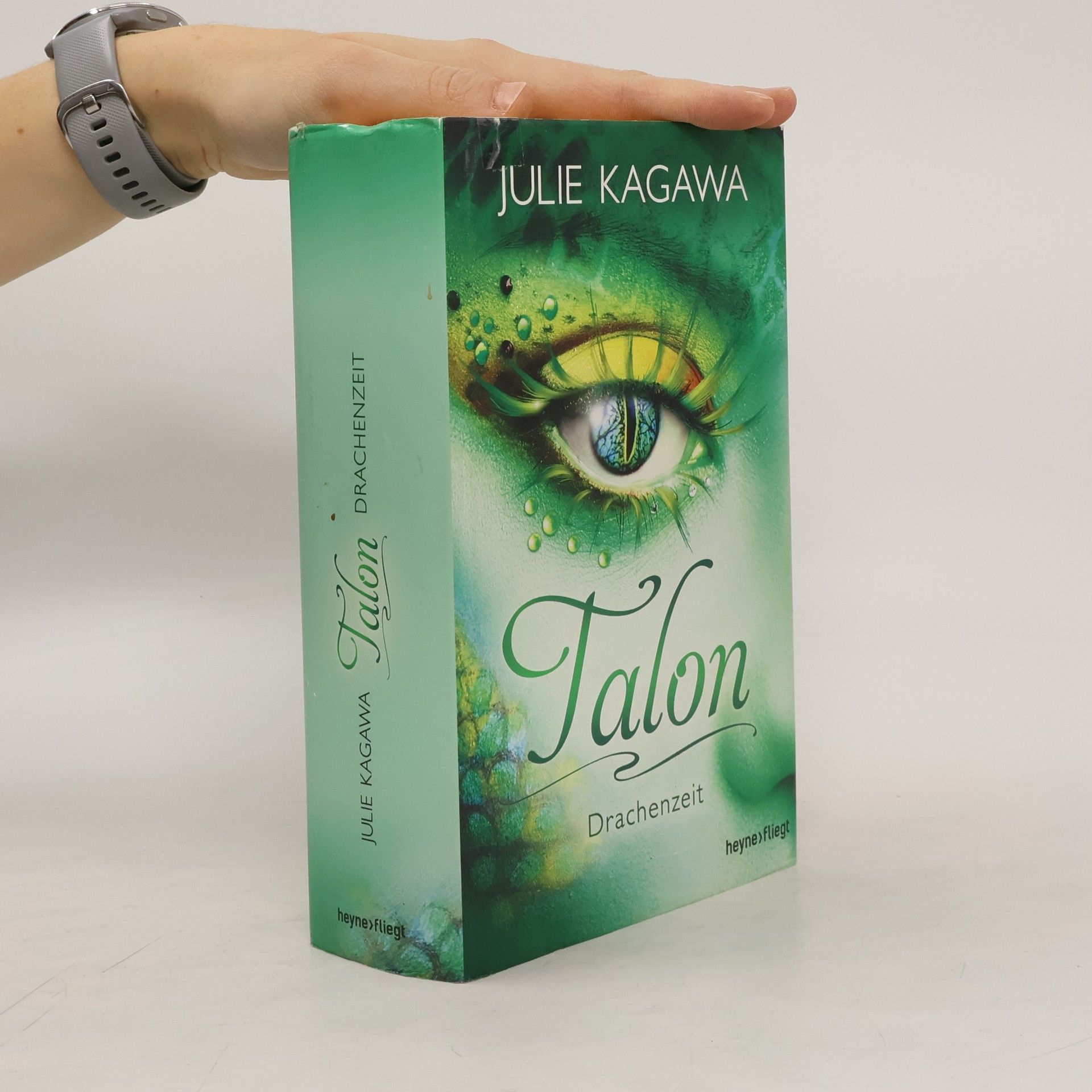 Julie Kagawa Talon