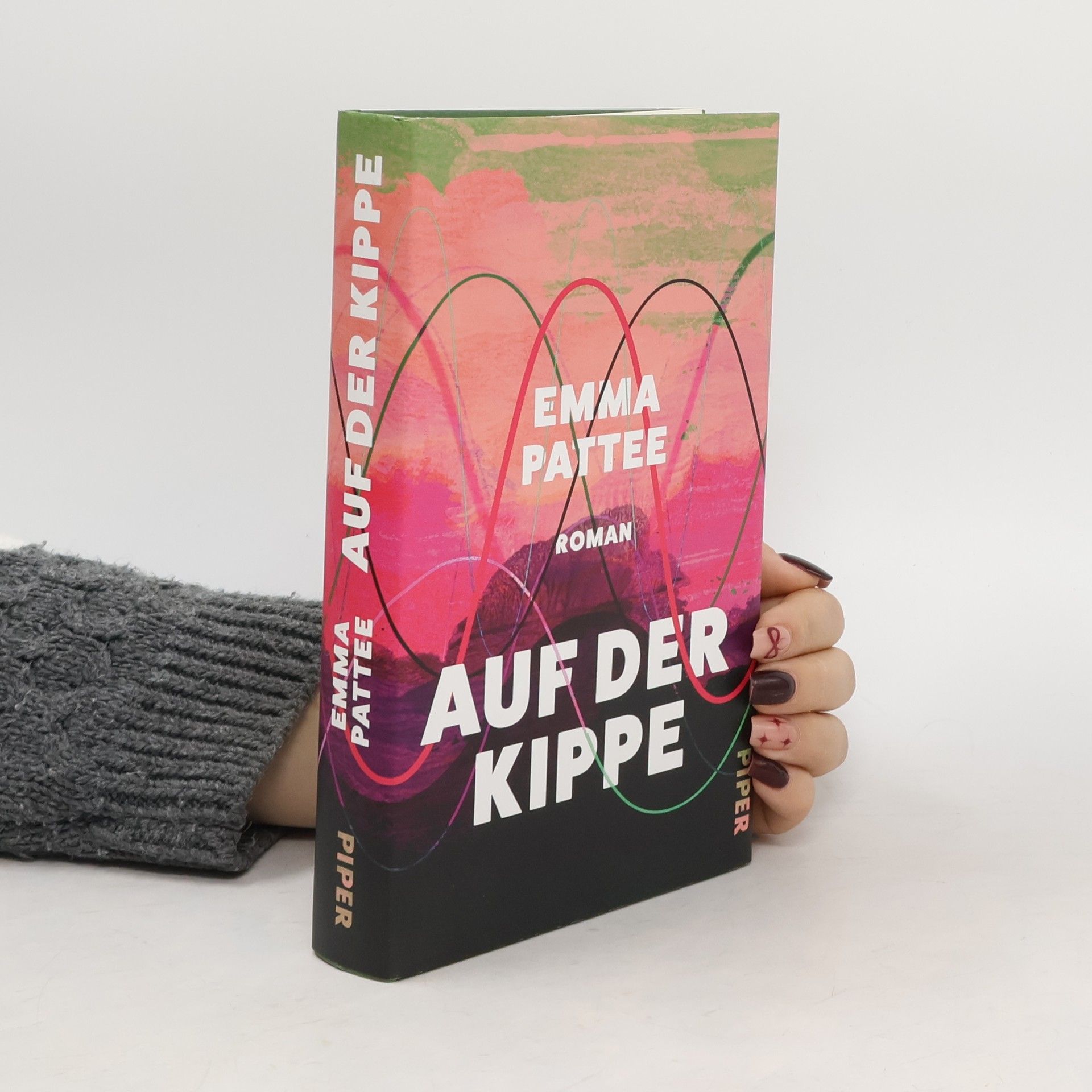 Emma Pattee Auf der Kippe