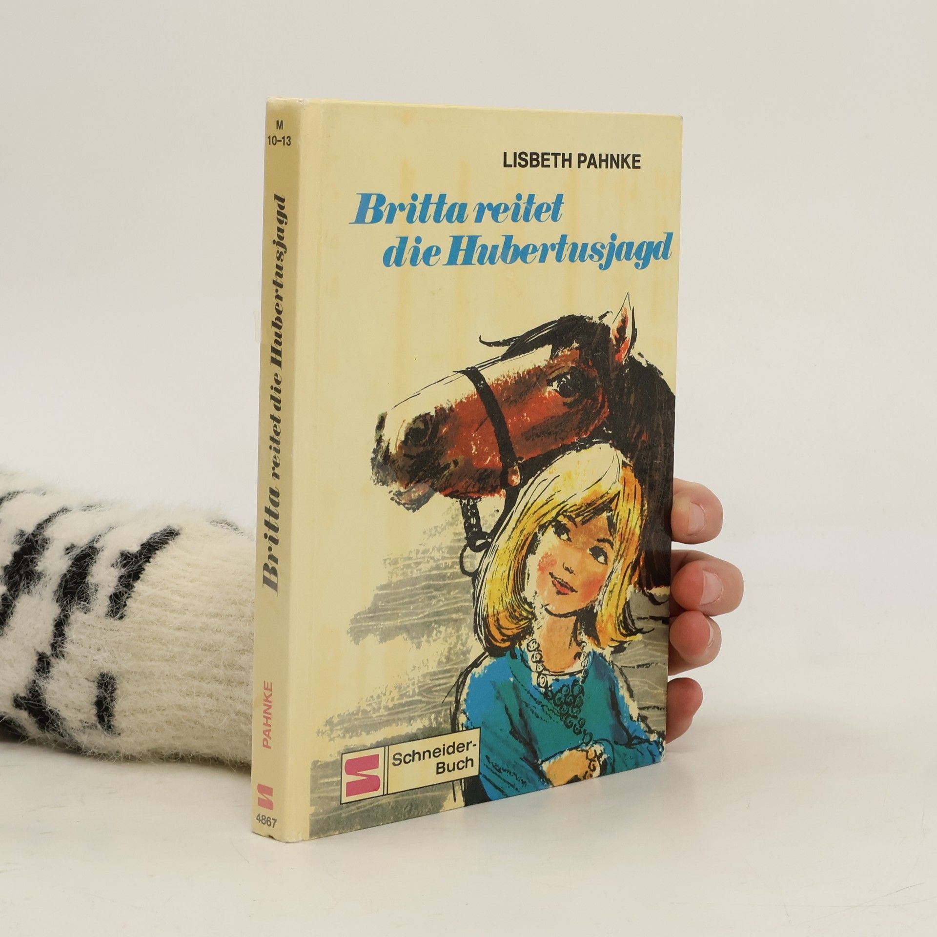 Britta reitet die Hubertusjagd