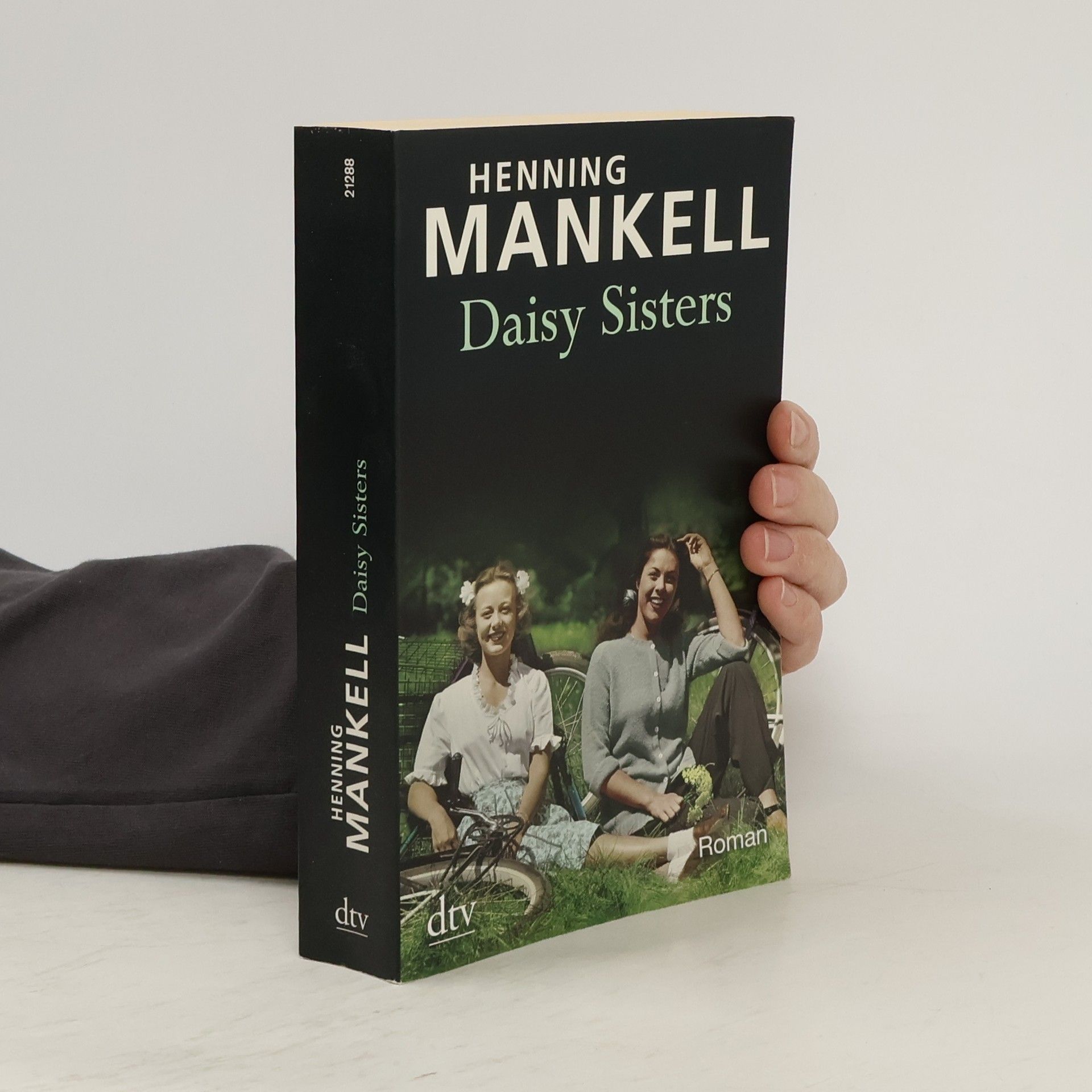 Henning Mankell Daisy sisters