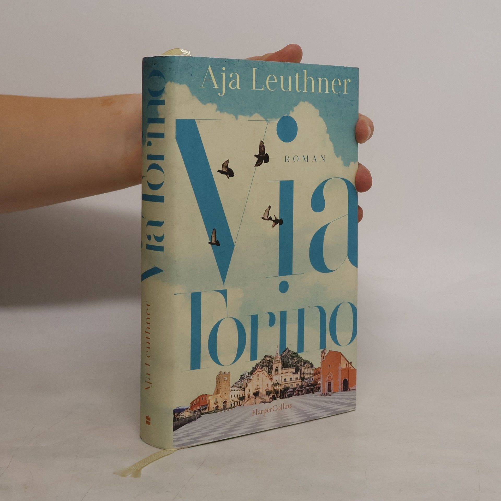 Aja Leuthner Via Torino