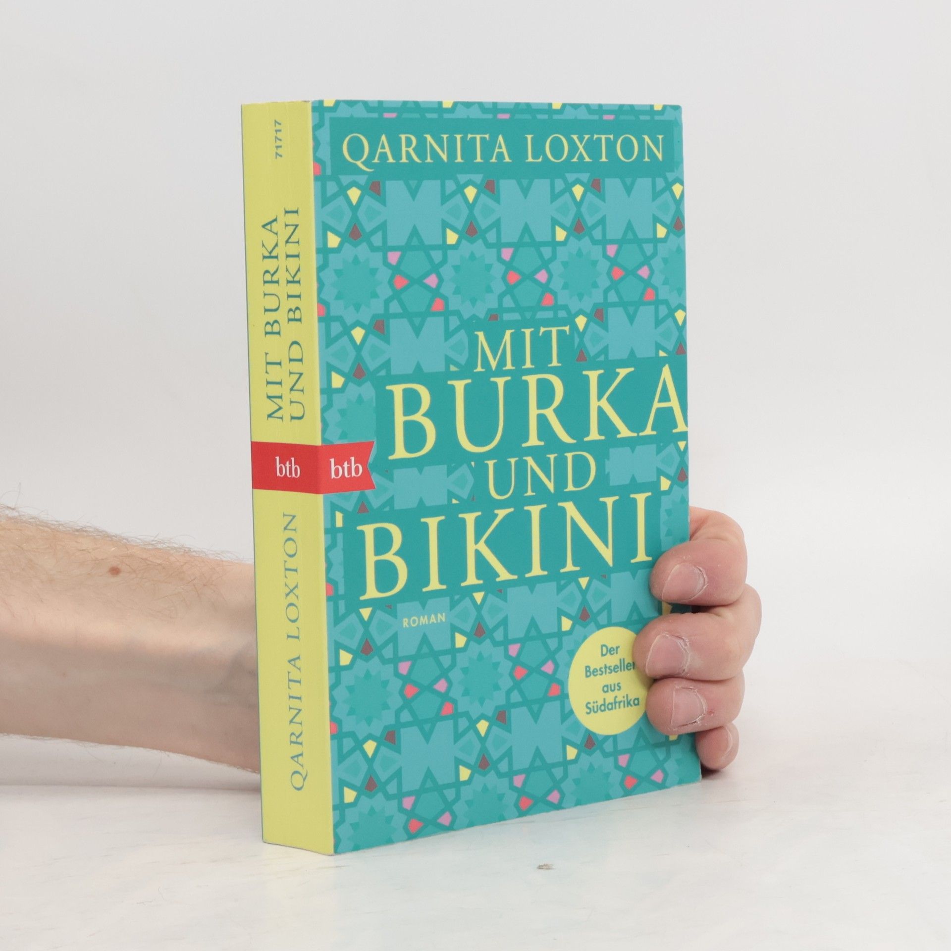 Mit Burka und Bikini