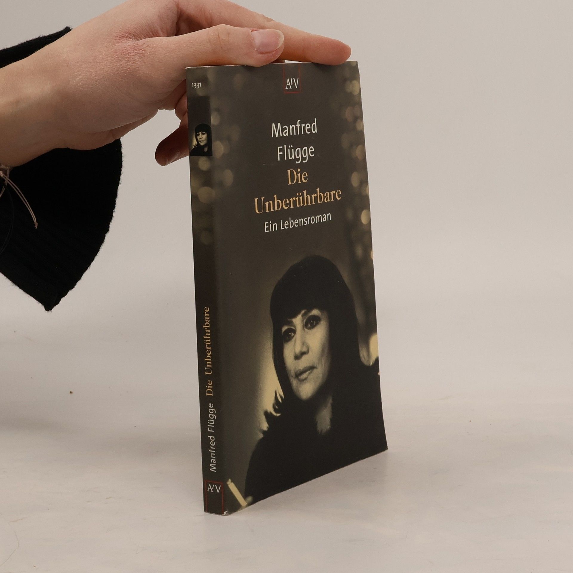 Manfred Flügge Die Unberührbare