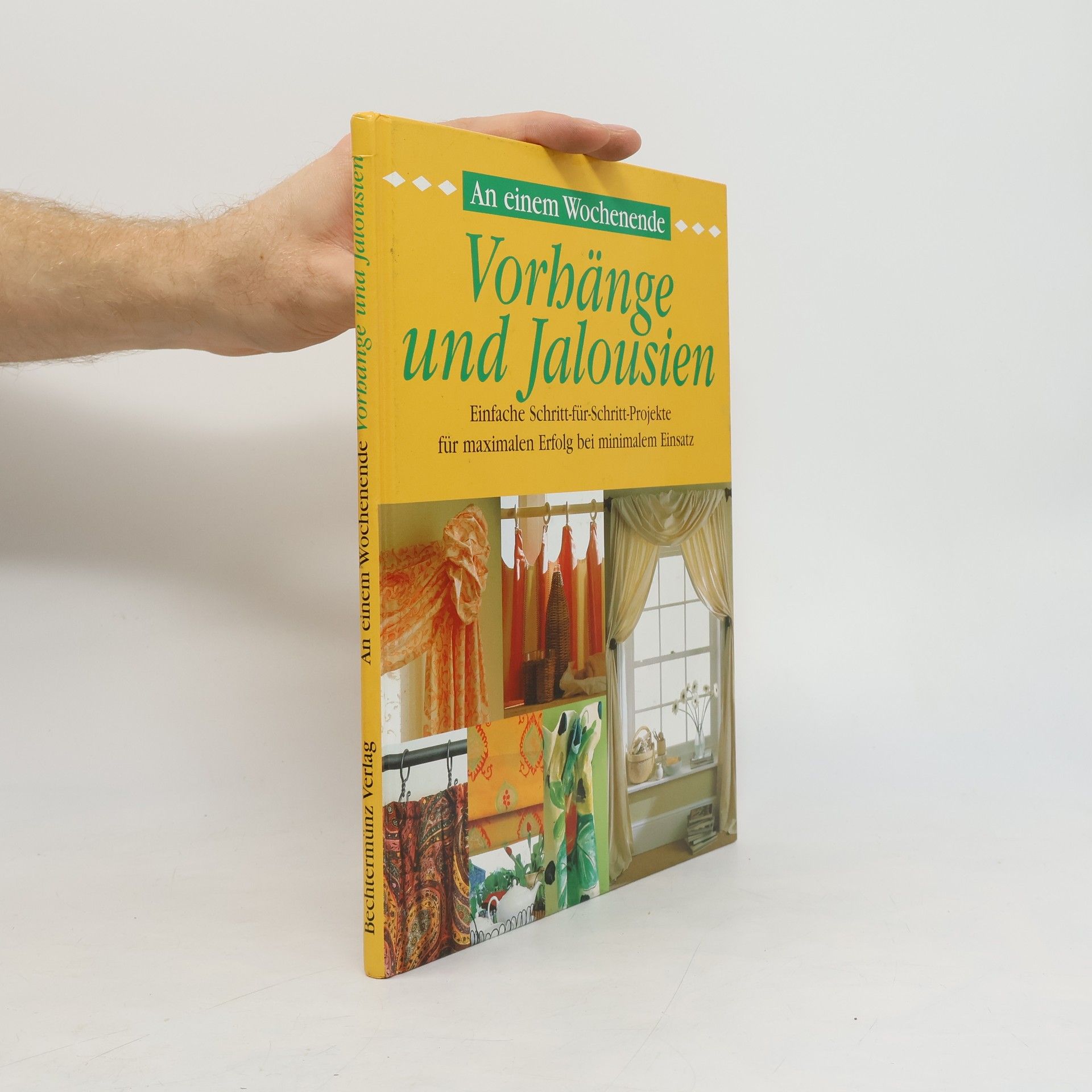 An einem Wochenende. Vorhänge und Jalousien