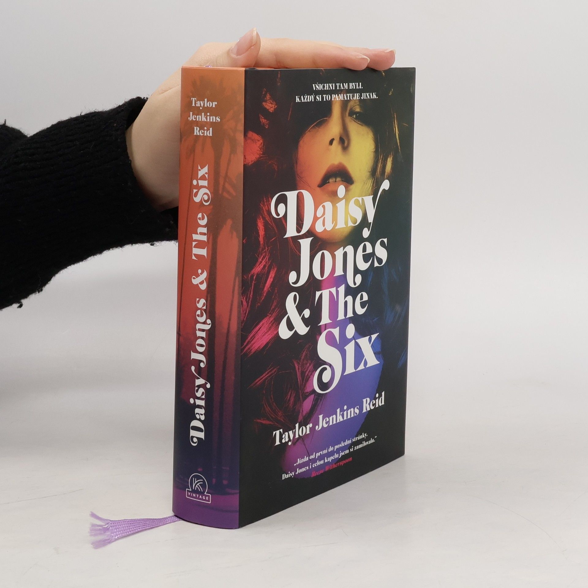 Taylor Jenkins Reid Daisy Jones & The Six
