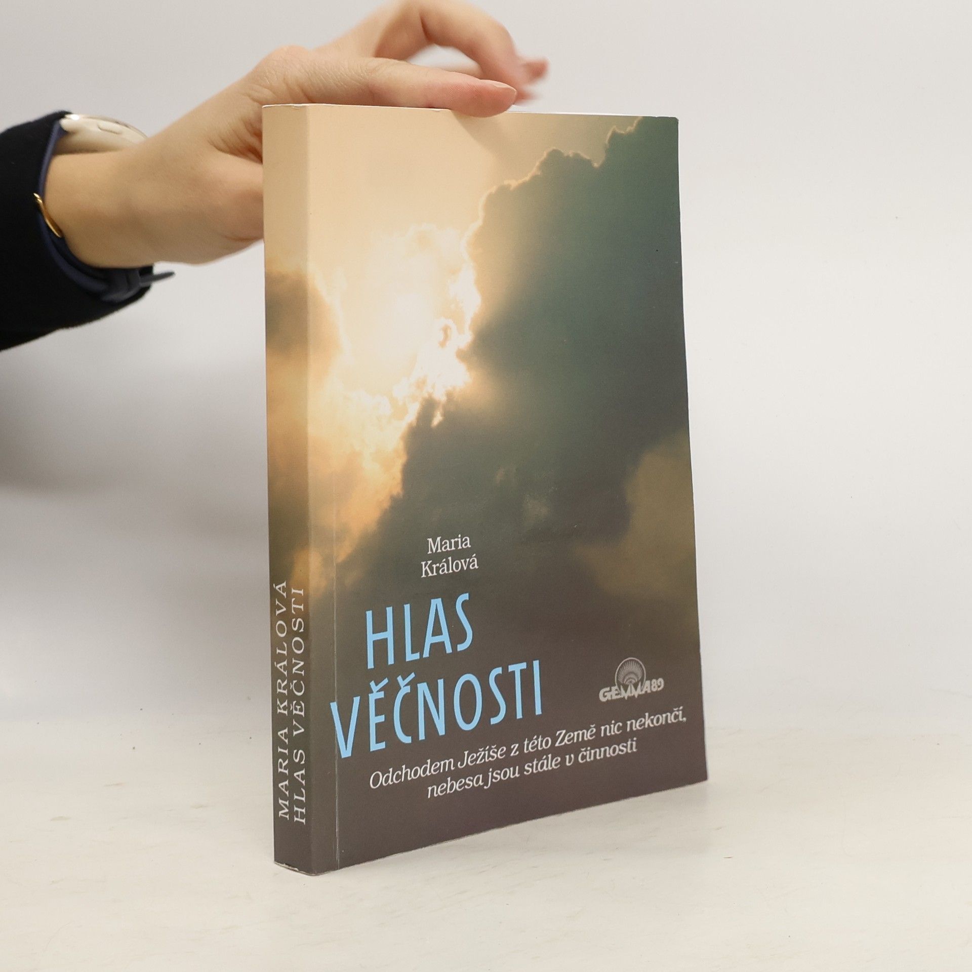 Maria Králová Hlas věčnosti: Odchodem Ježíše z této Země nic nekončí, nebesa jsou stále v činnosti