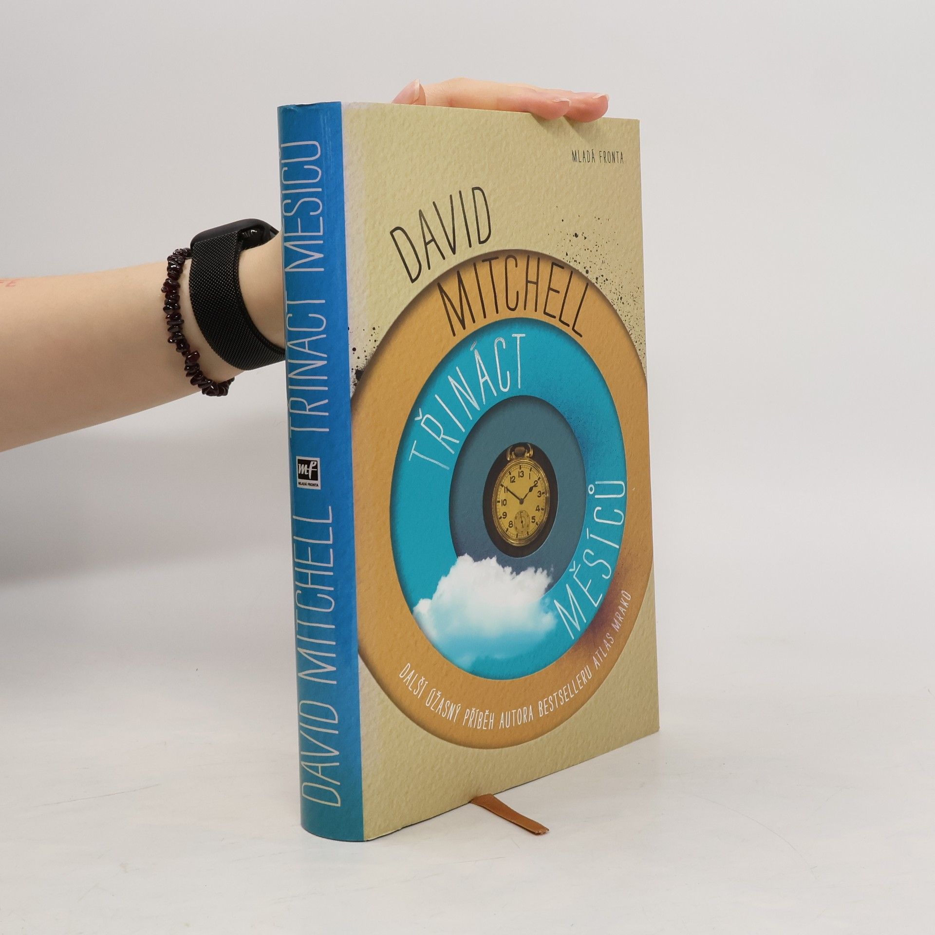 David Mitchell Třináct měsíců