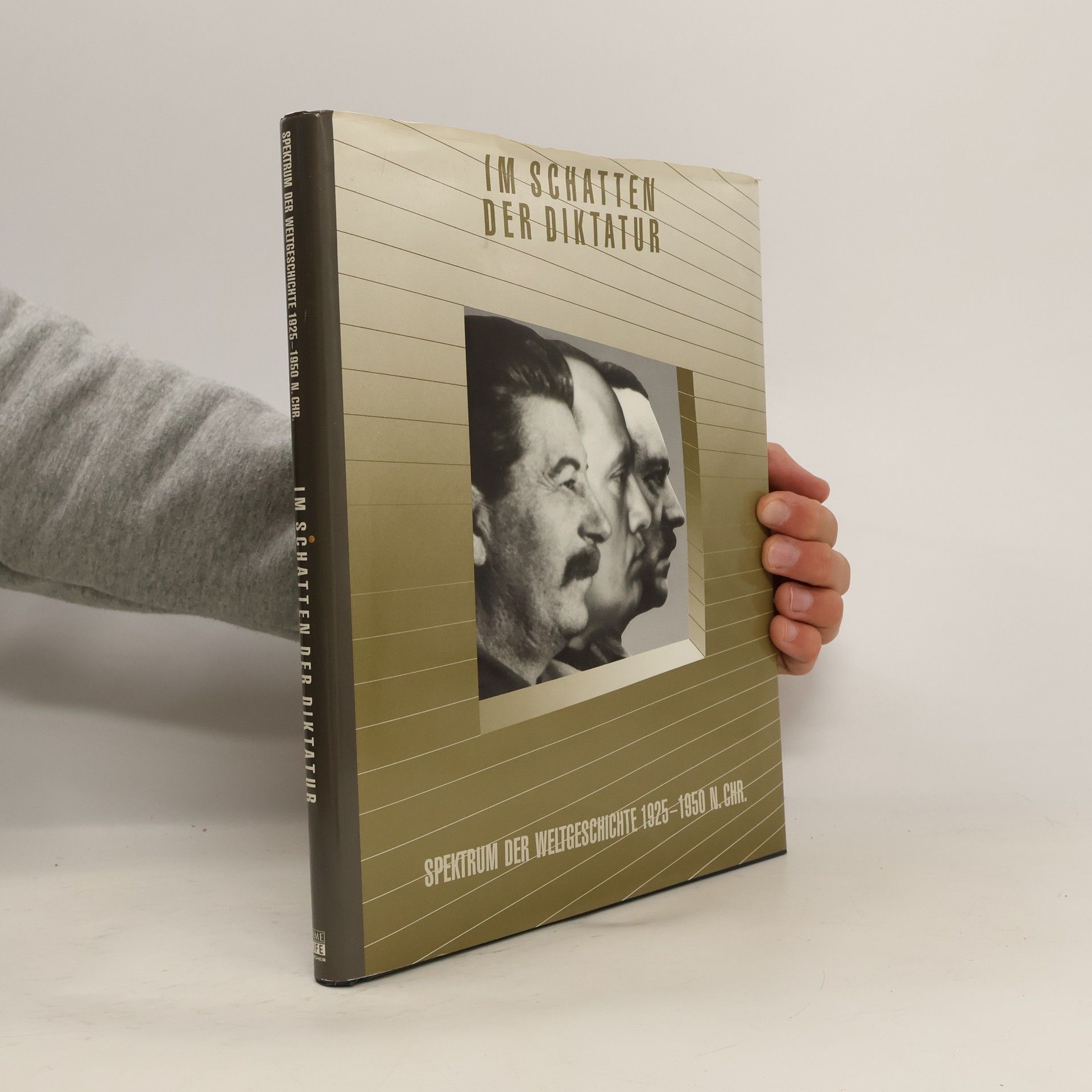 Im Schatten der Diktatur