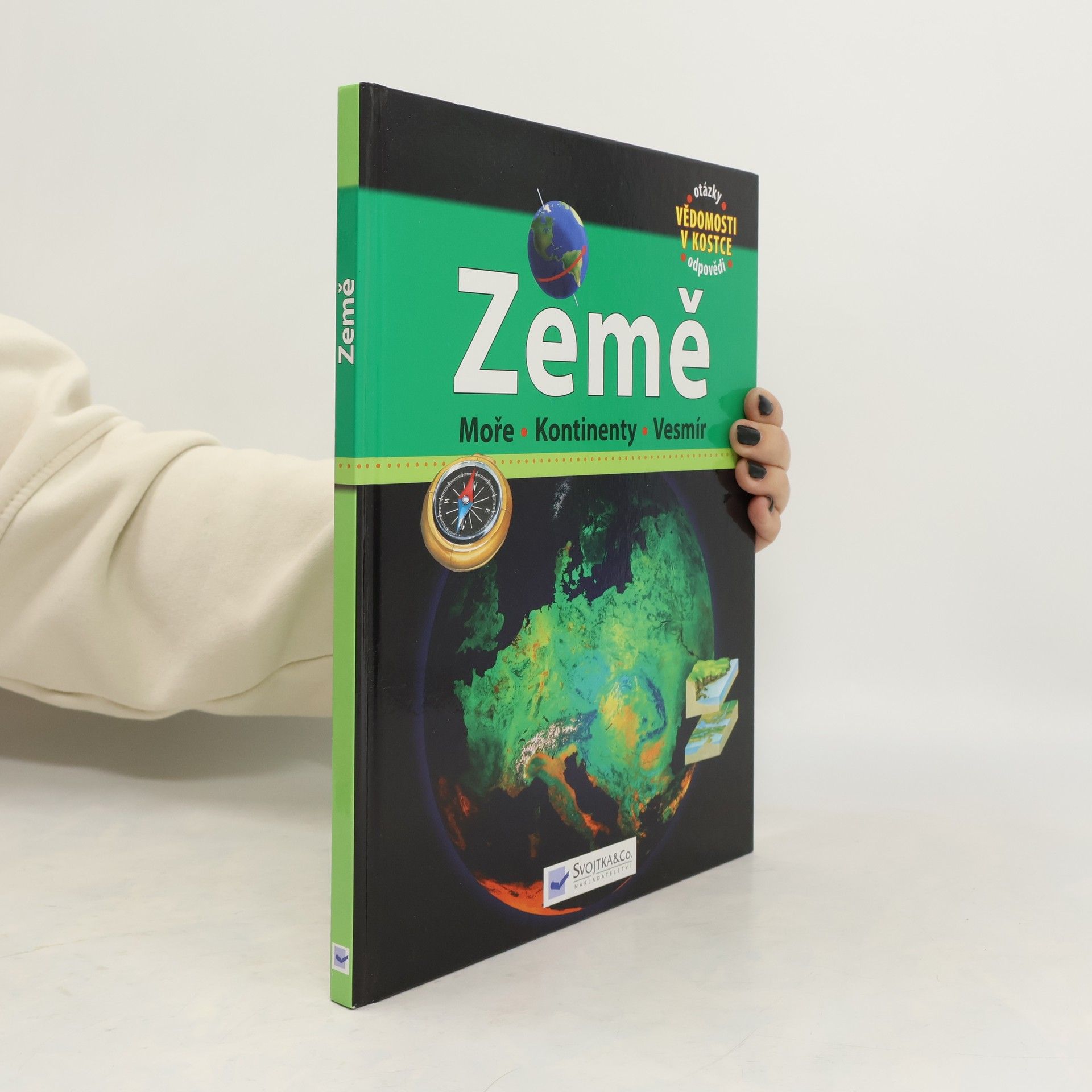 Autorenkollektiv Země. Moře, kontinenty, vesmír