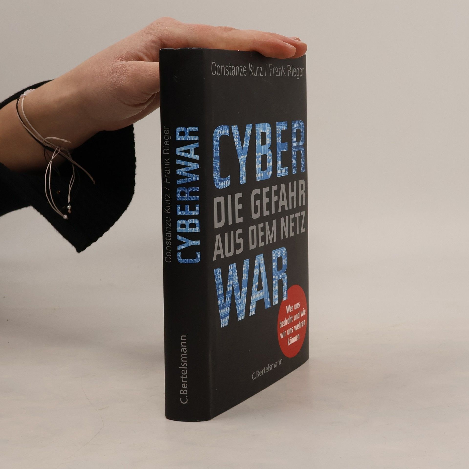 Constanze Kurz Cyberwar – die Gefahr aus dem Netz