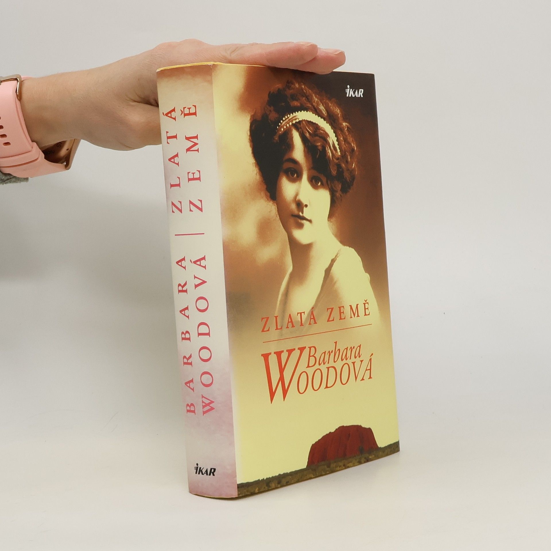 Barbara Wood Zlatá země