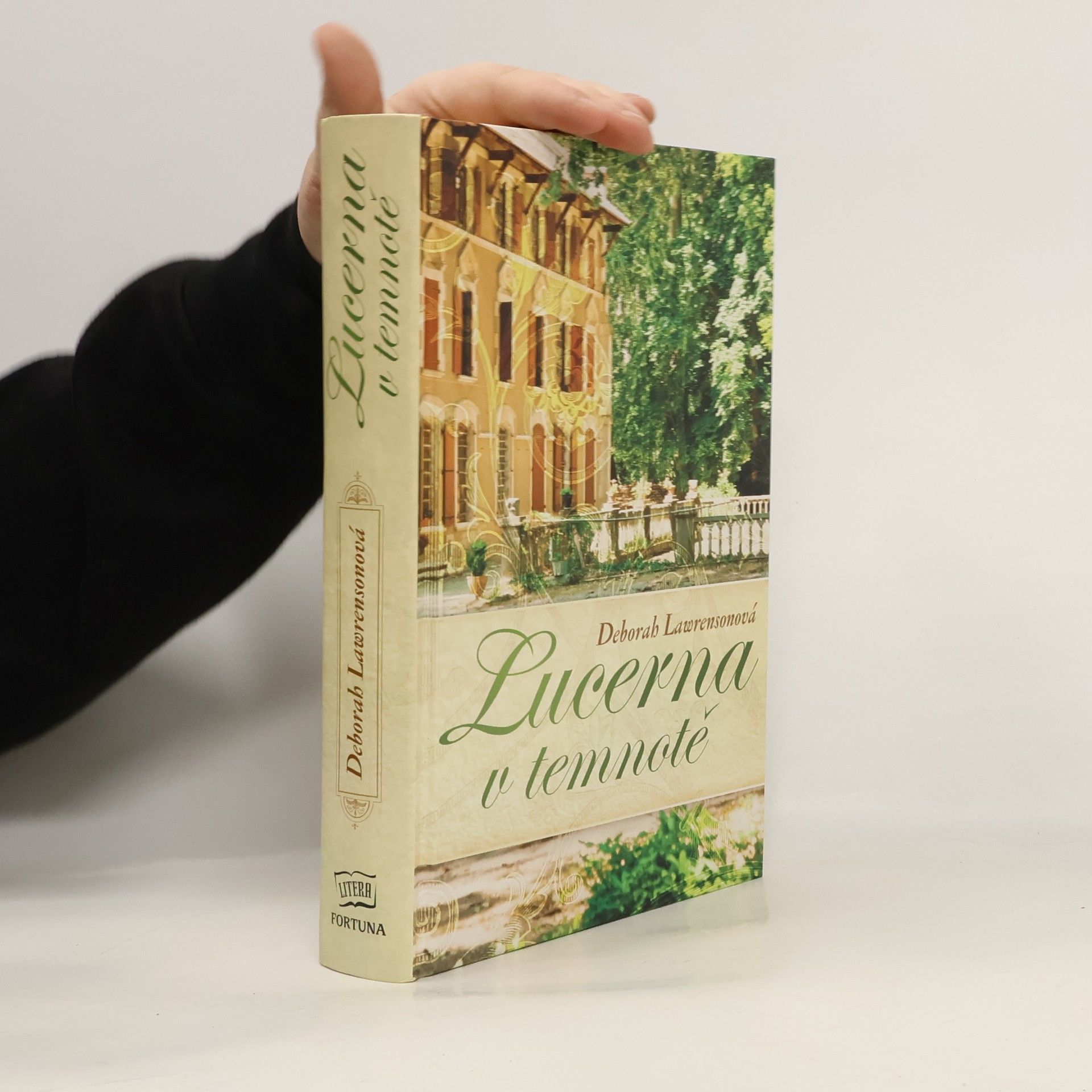 Deborah Lawrensová Lucerna v temnotě