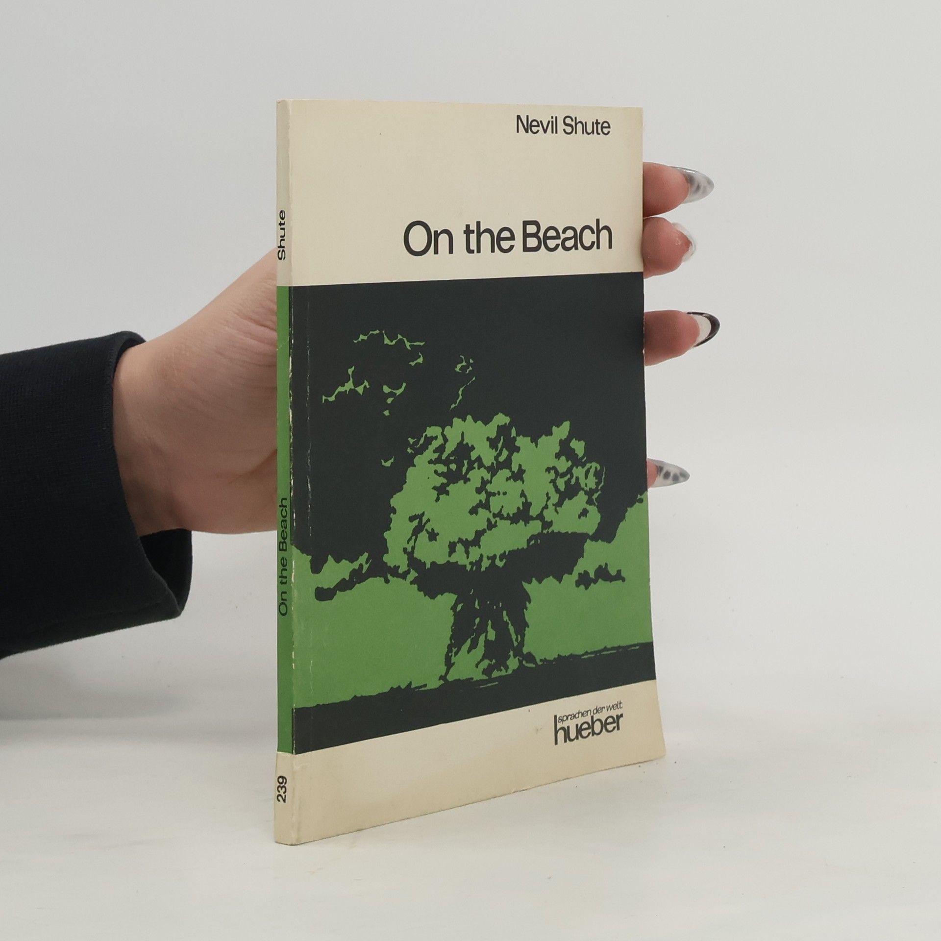 Nevil Shute On the beach