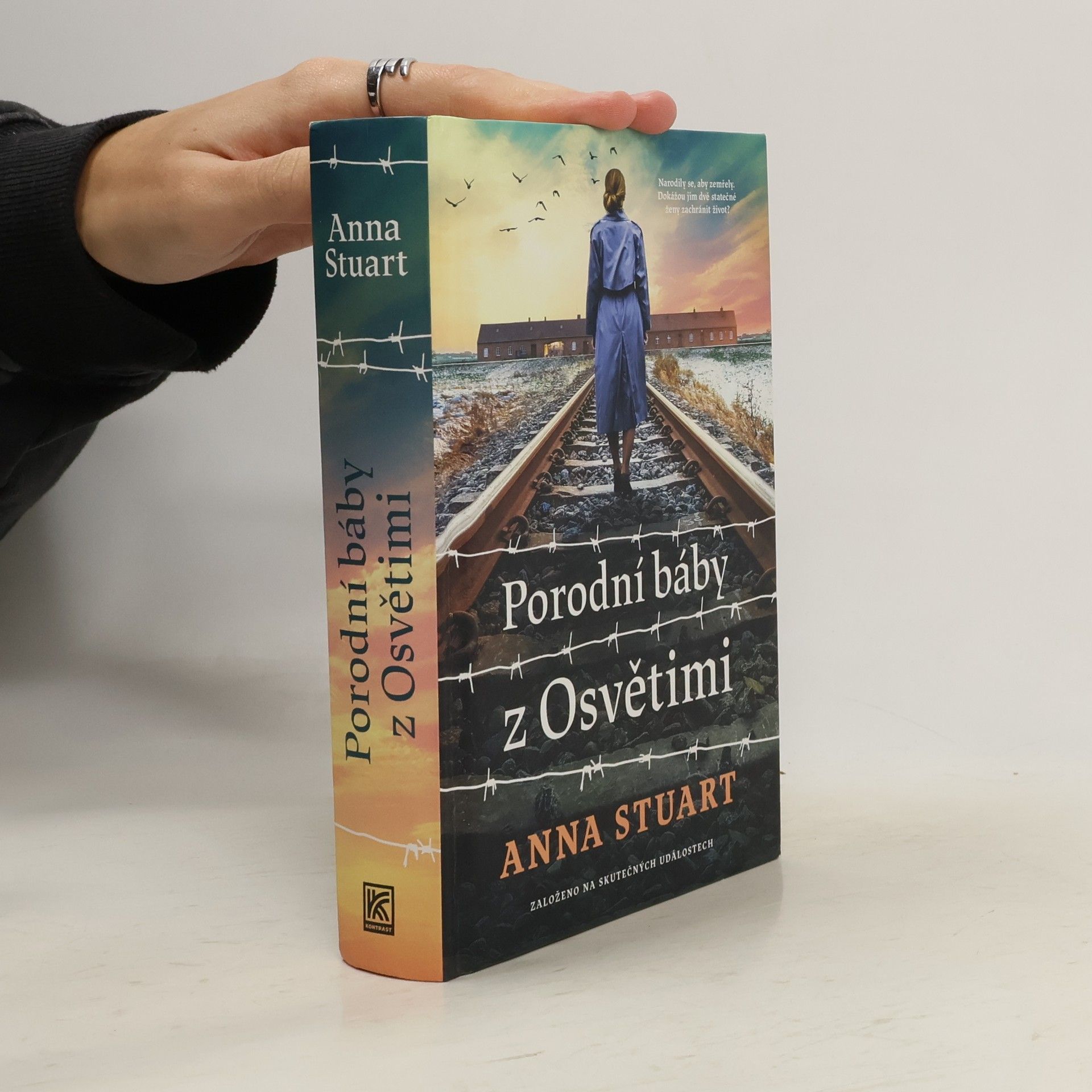 Anna Stuart Porodní báby z Osvětimi