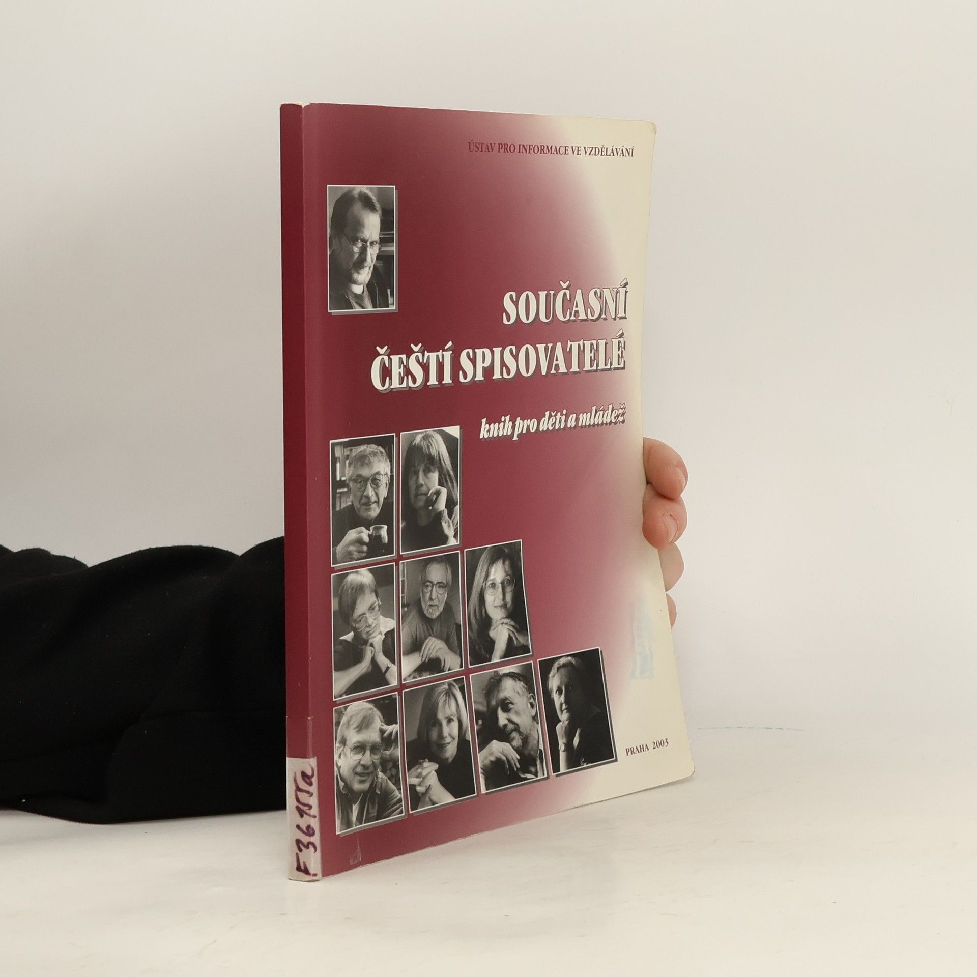 Současní čeští spisovatelé knih pro děti a mládež