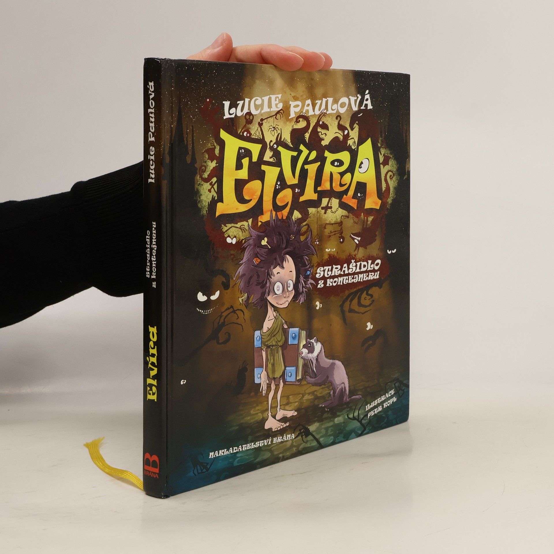 Lucie Paulová Elvíra - strašidlo z kontejneru