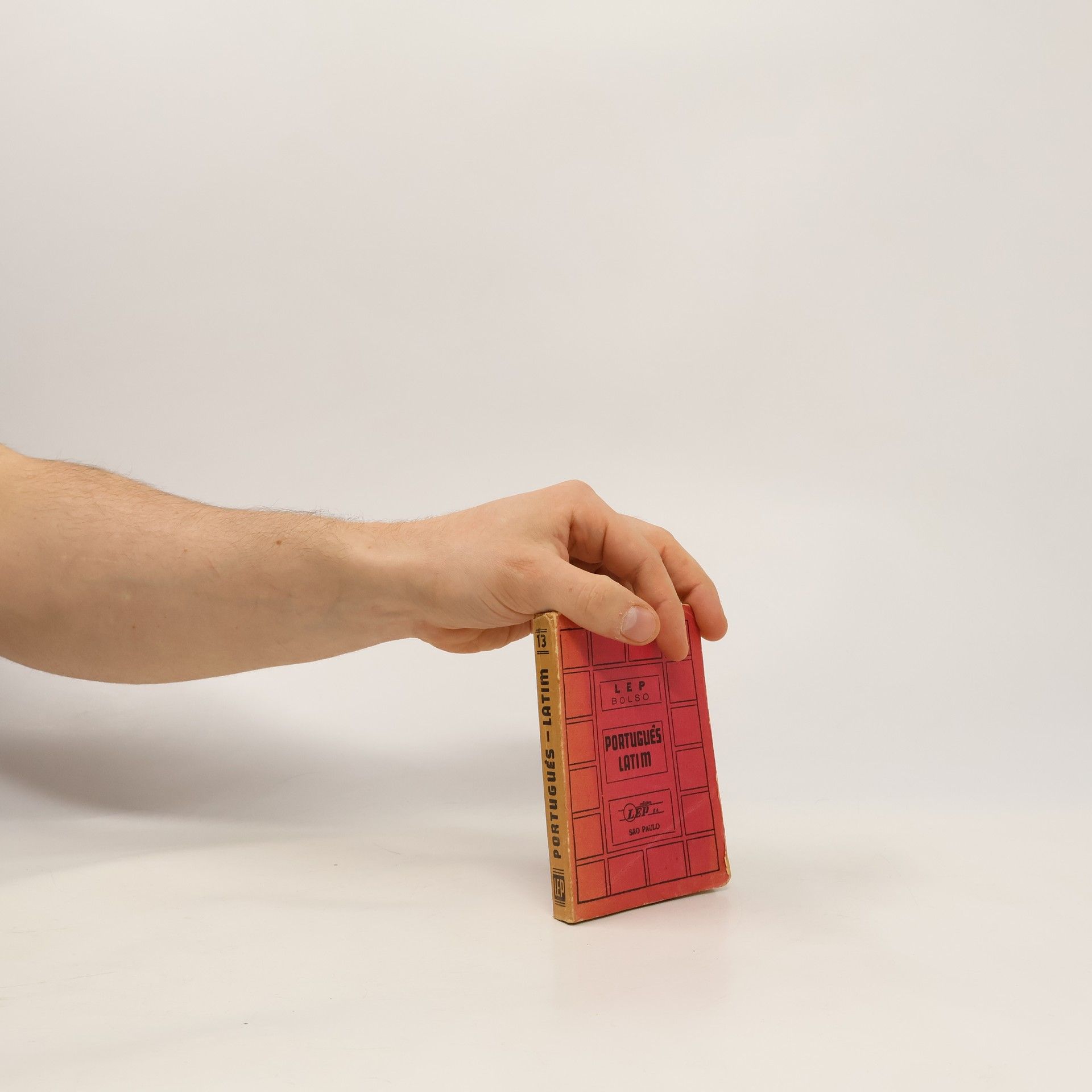 Auteurscollectief Português-Latim