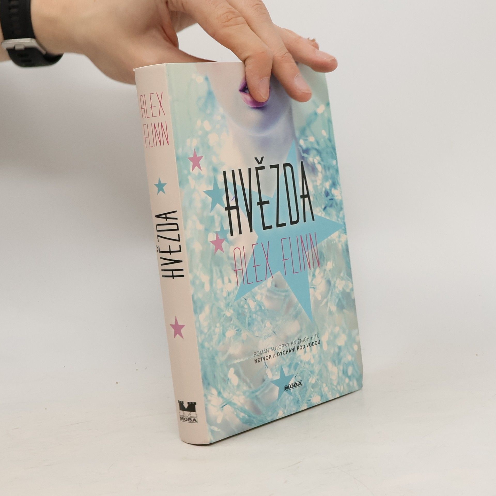 Alex Flinn Hvězda